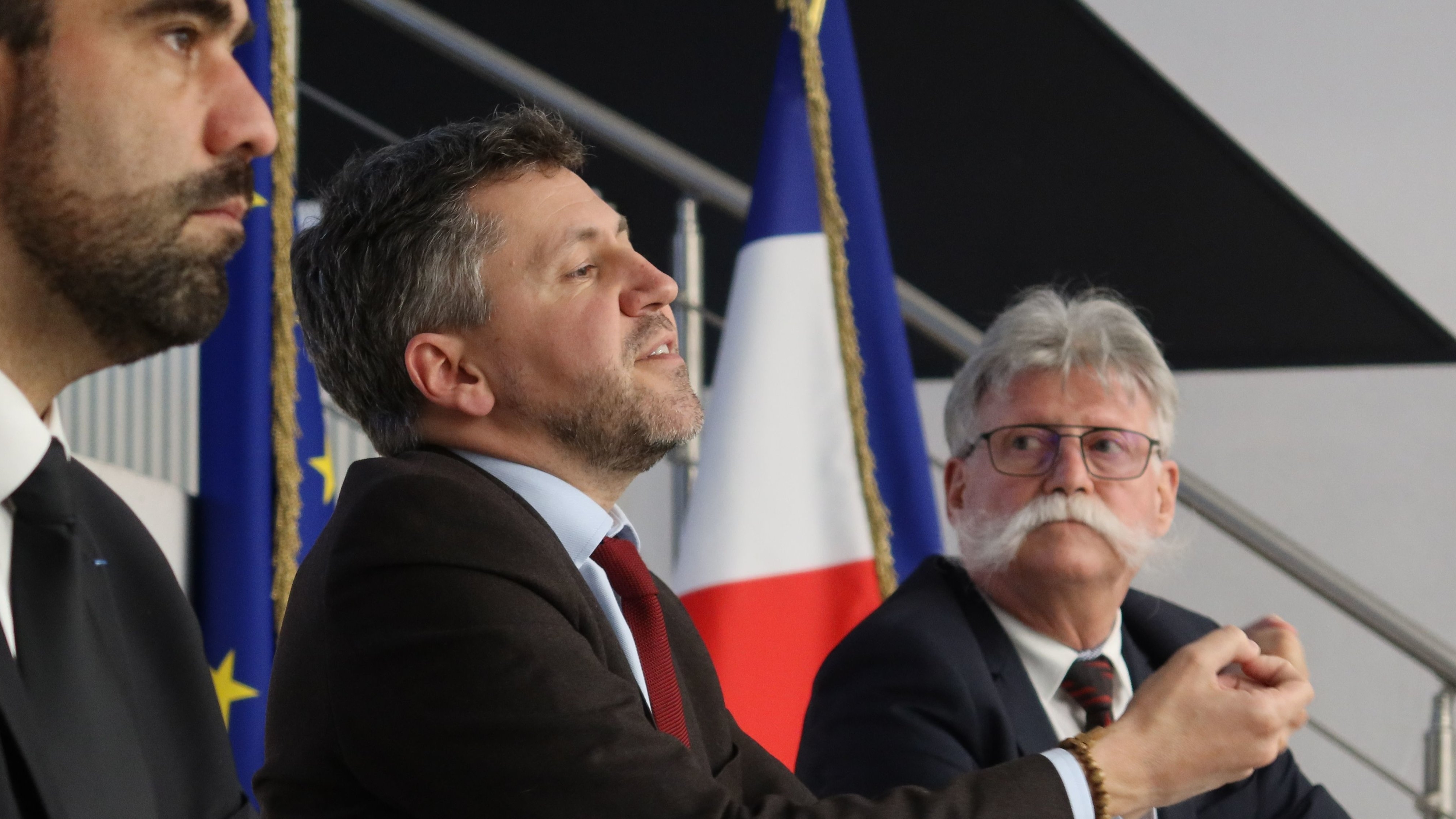 De gauche à droite : Fabien Vallée, maire de Jouarre, Franck Allisio, député RN des Bouches-du-Rhône, et Dominique Lioret, maire de La grande-Paroisse de 2008 à 2014. LP/Sébastien Roselé