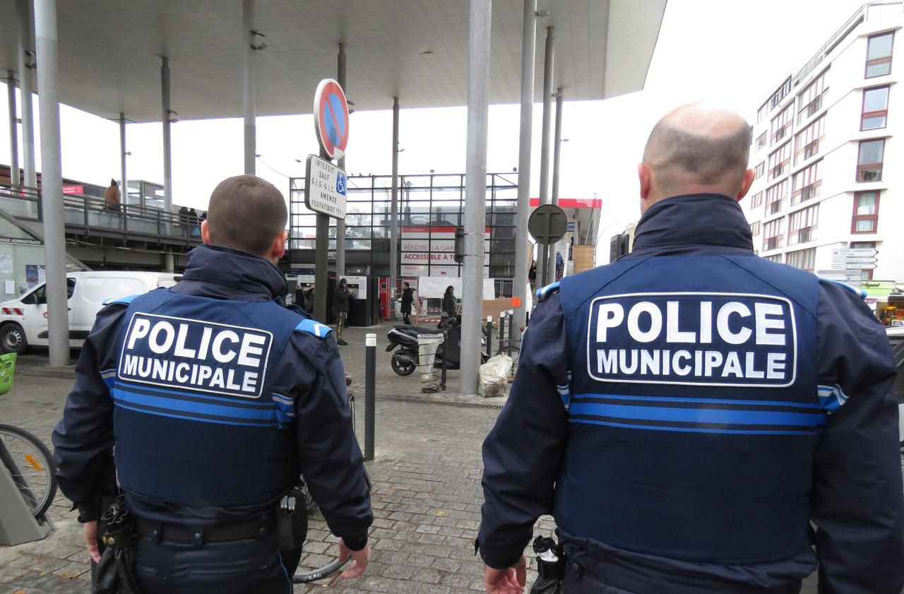 Argenteuil (Val-d'Oise). Actuellement, la ville ne compte que 25 policiers municipaux pour 110 000 habitants. LP/Thibault Chaffotte