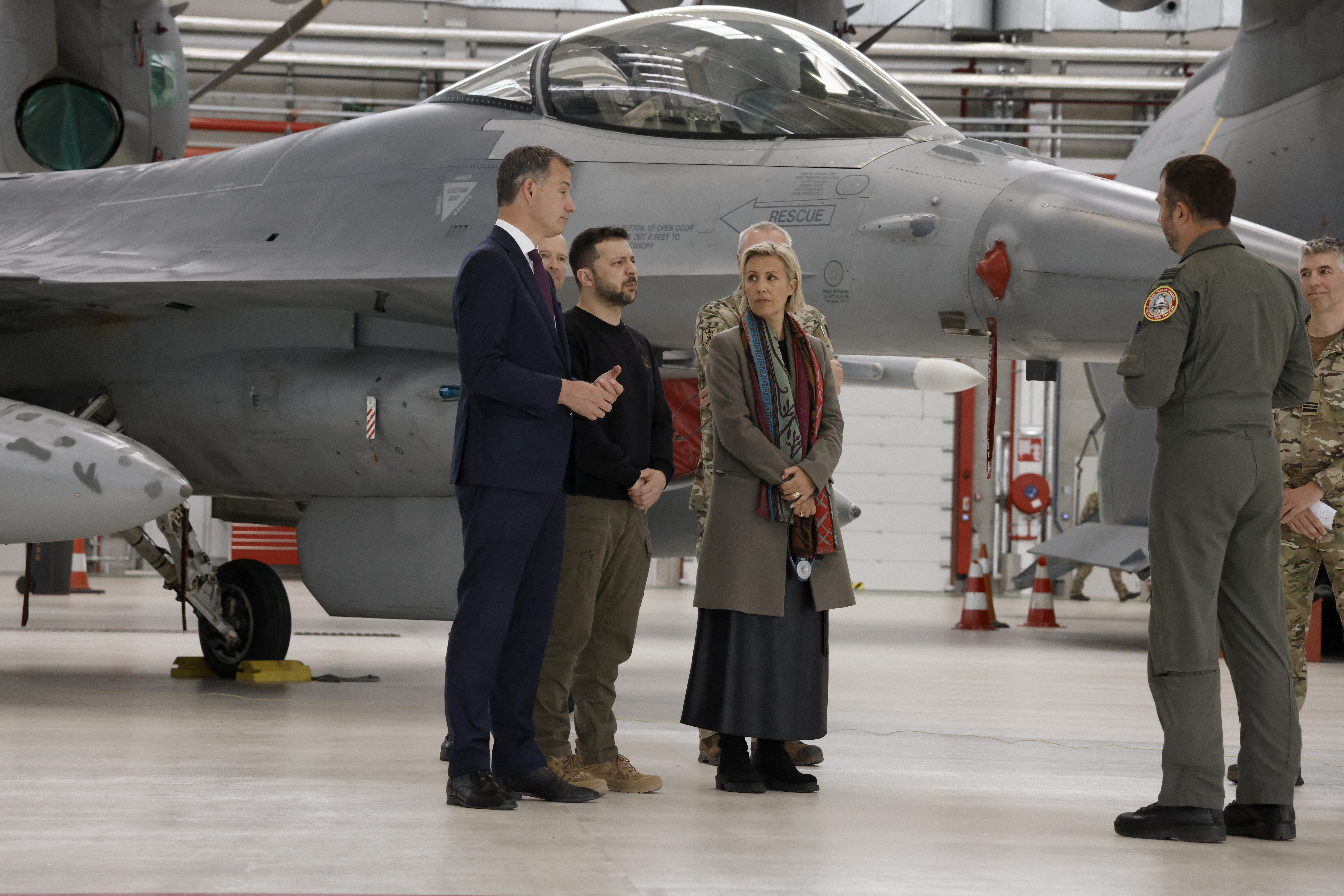 La Belgique s'est engagée à livrer 30 avions de combat F-16 d'ici 2028 pour aider Kiev à lutter contre l'invasion russe. AFP/Simon Wohlfahrt