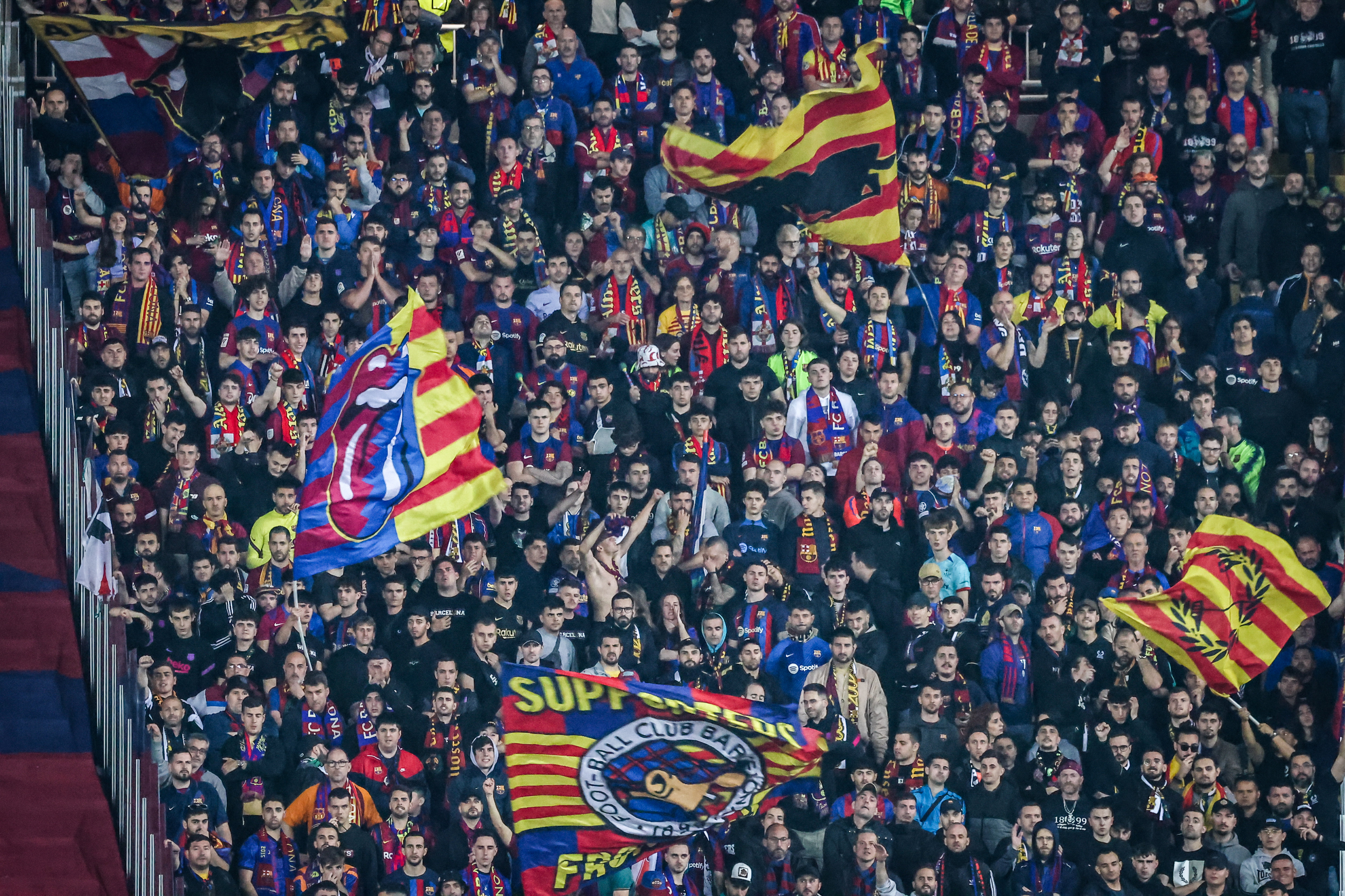 Le club catalan a également été interdit de vendre des billets pour le déplacement de ses supporters lors de son prochain match dans le cadre d’une compétition de l’UEFA (illustration). LP / Fred Dugit