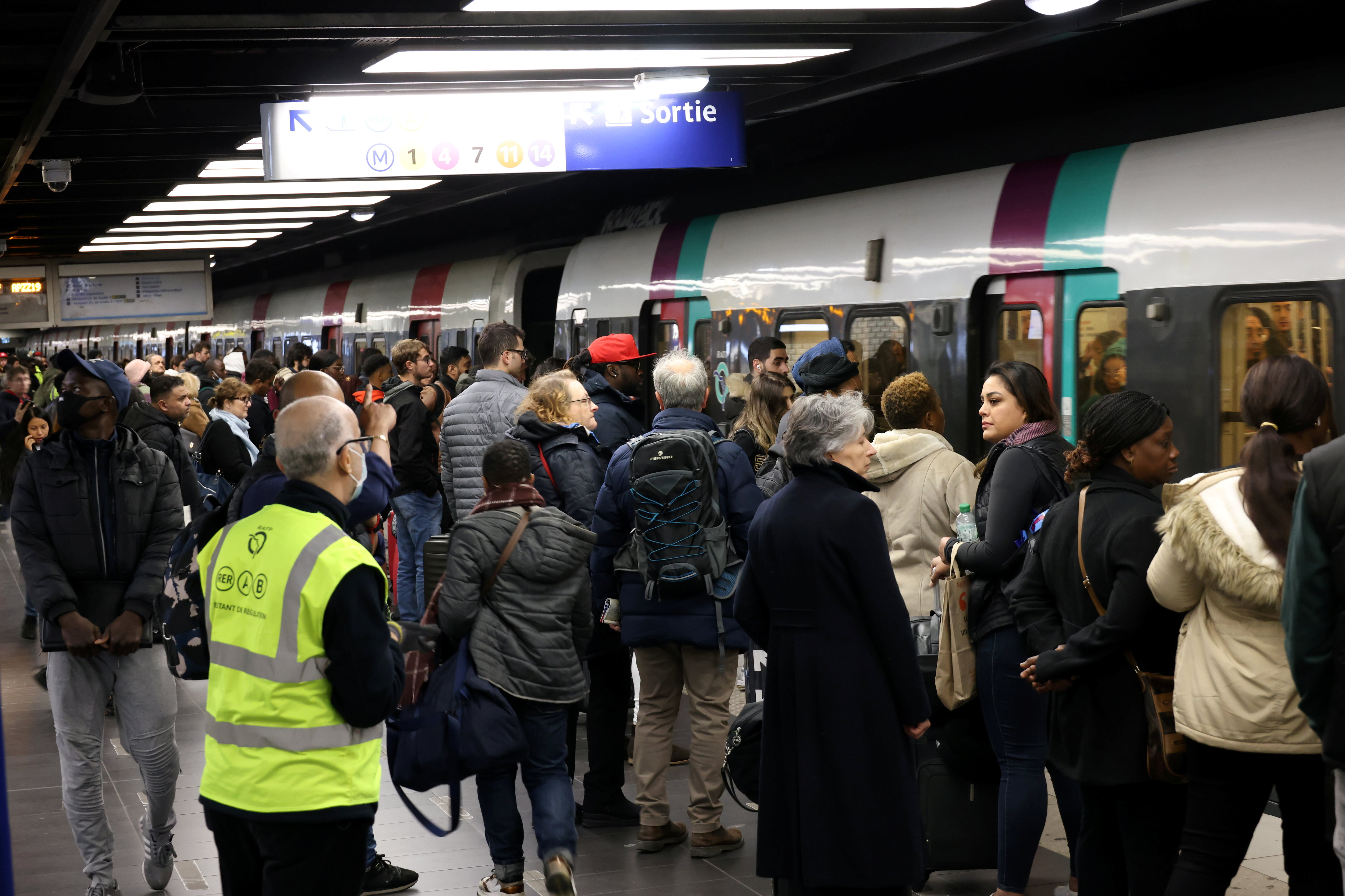 La RATP prévoit un trafic légèrement perturbé ce lundi (illustration). LP/Delphine Goldsztejn