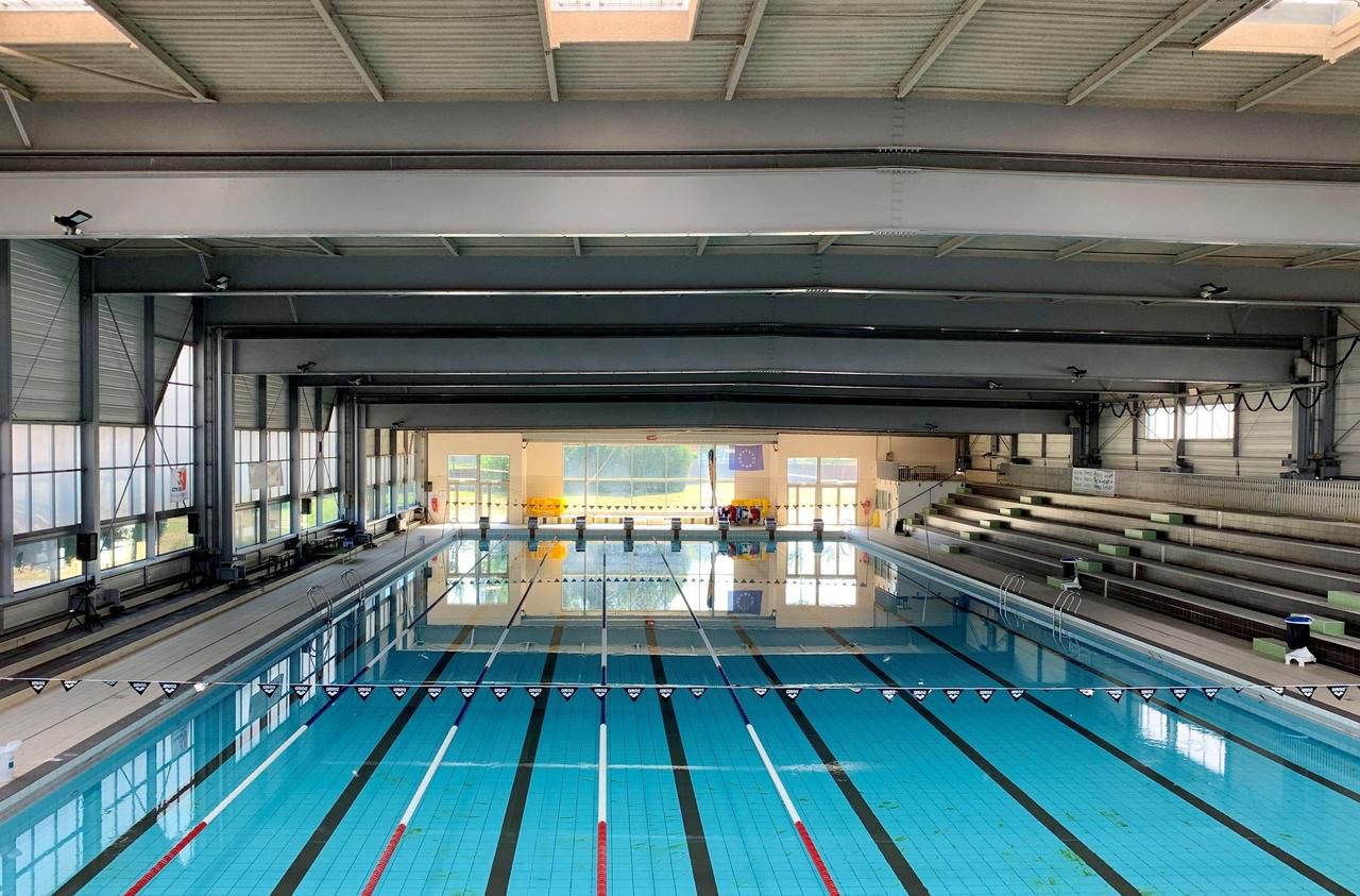 A former swimmer from the Sarcelles club accuses a teammate of rape