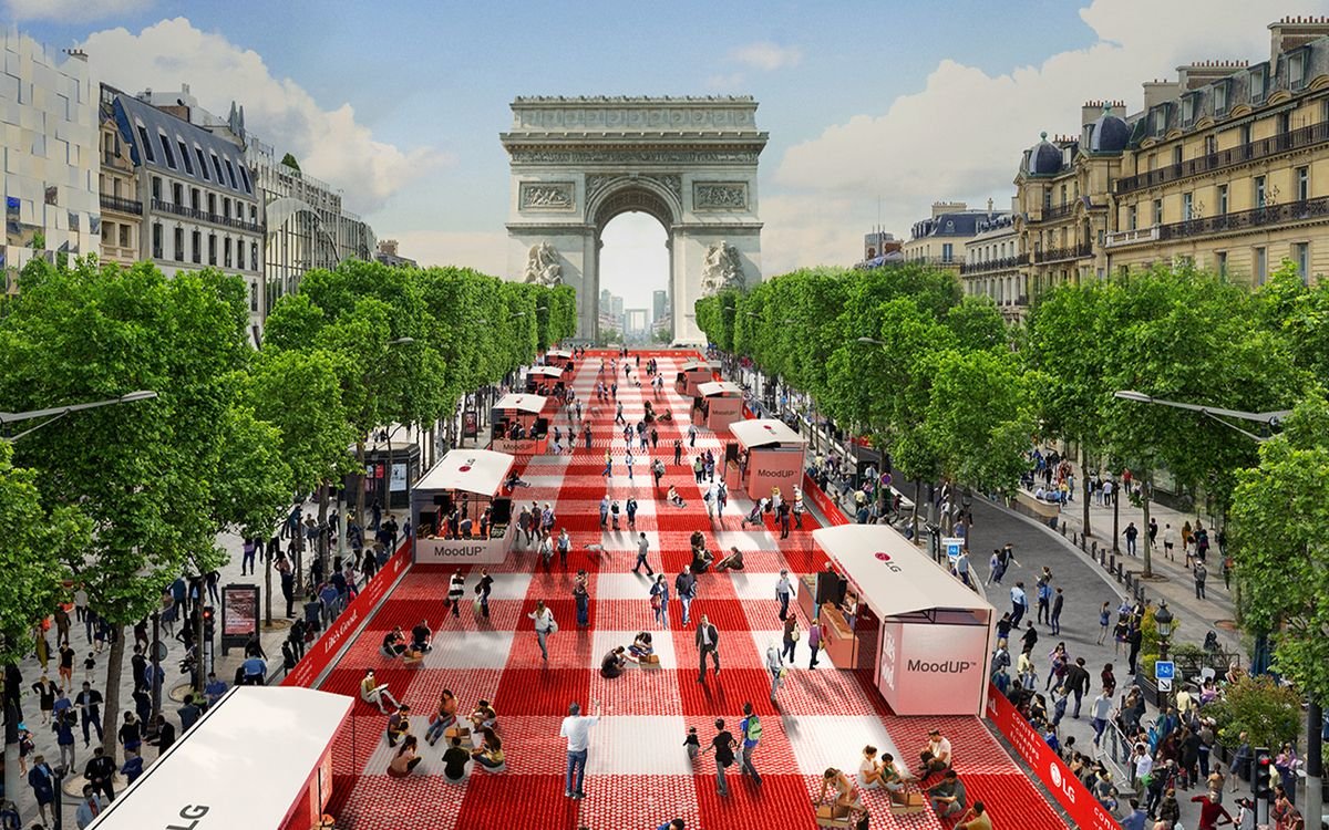 Avenue des Champs-Elysées (VIIIe). Le 26 mai le comité de l'artère organise un pique-nique géant. Crédit : Ubi Bene