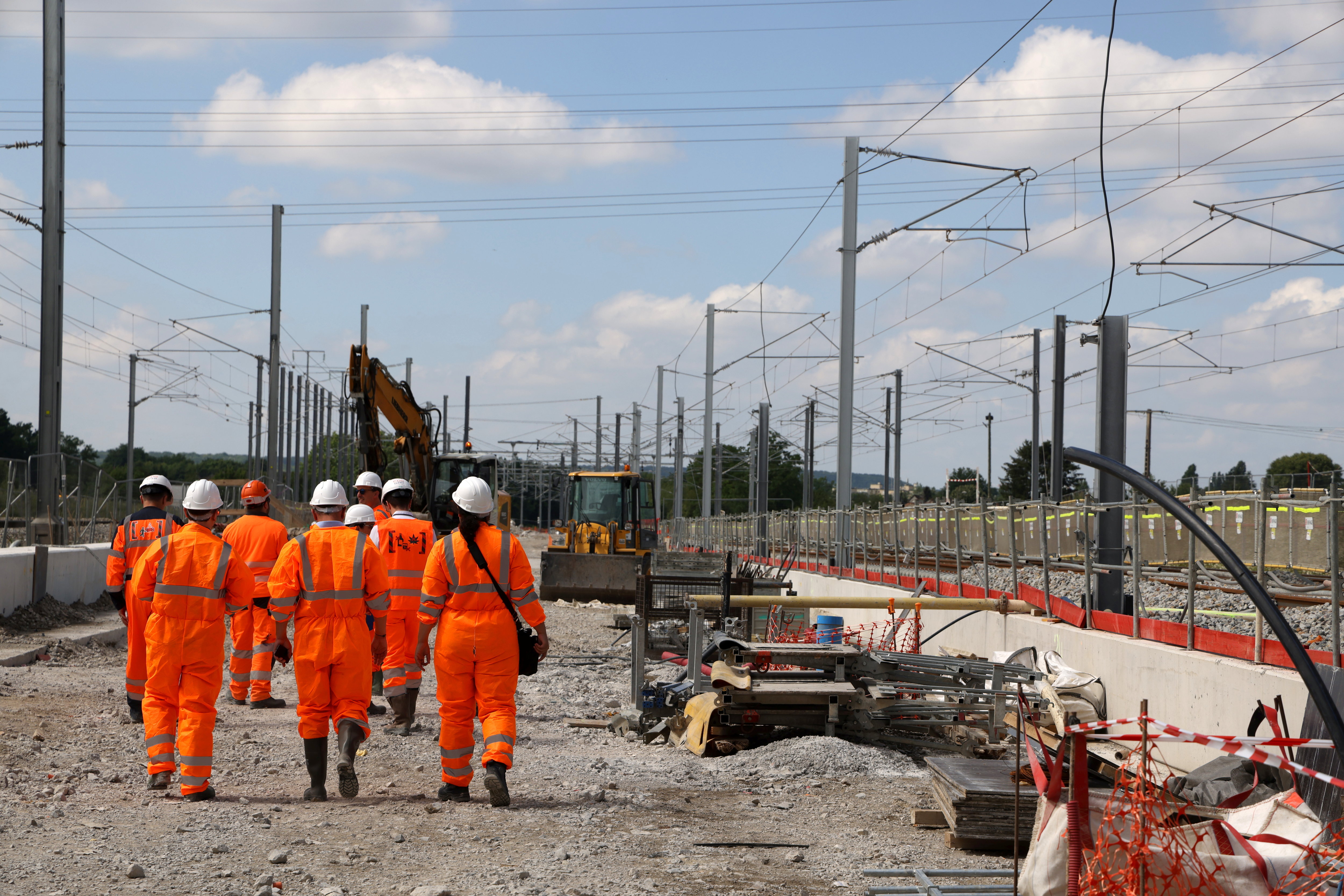 Mitry-Mory (Seine-et-Marne), le 23 juin. Environ 2400 ouvriers se relaient sur les chantiers du CDG Express, qui doit permettre de rejoindre l'aéroport de Roissy depuis la gare de l'Est en vingt minutes. LP/Jean-Baptiste Quentin
