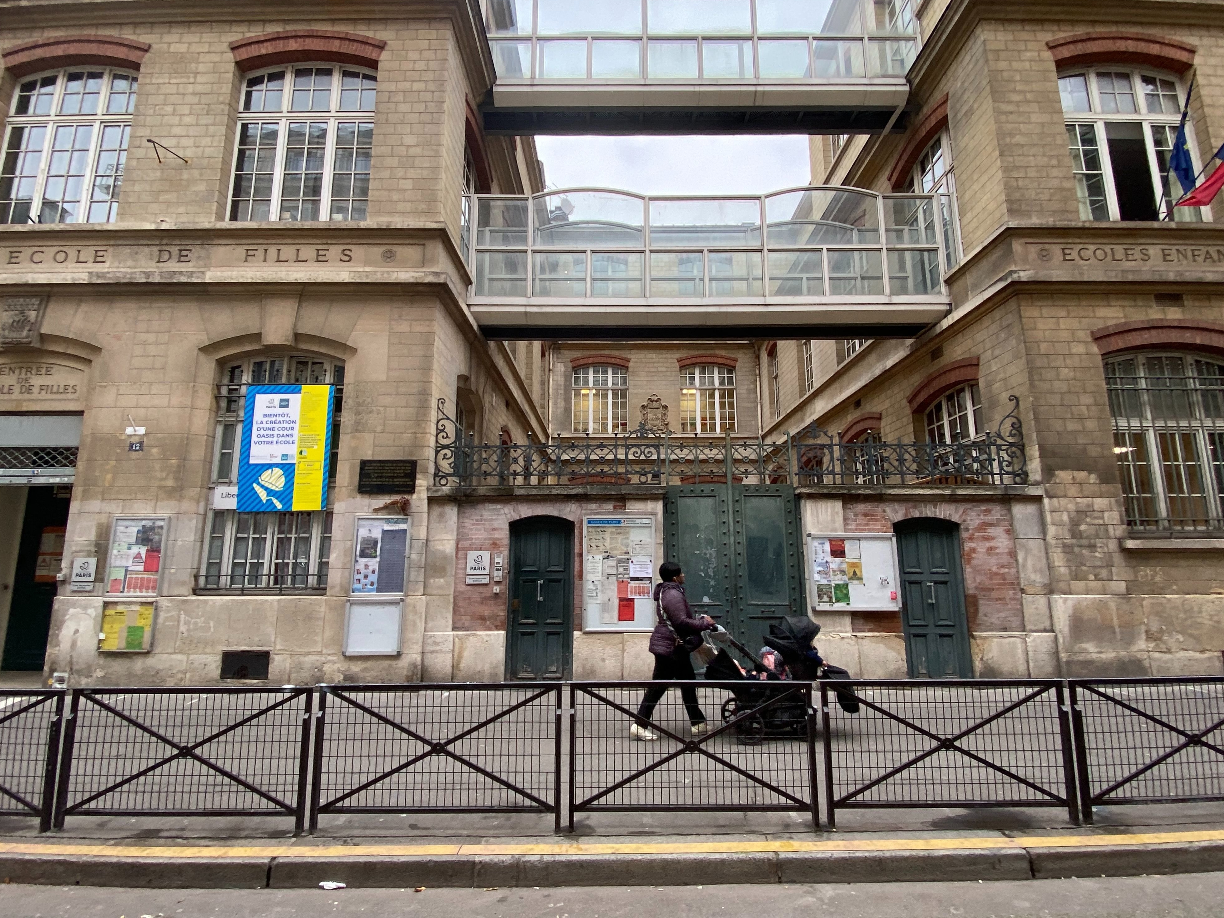 Des prélèvements effectués par la Ville de Paris à l'école Chaptal (IXe) ont relevé une concentration de plomb supérieure aux valeurs de référence. LP/Auguste Canier