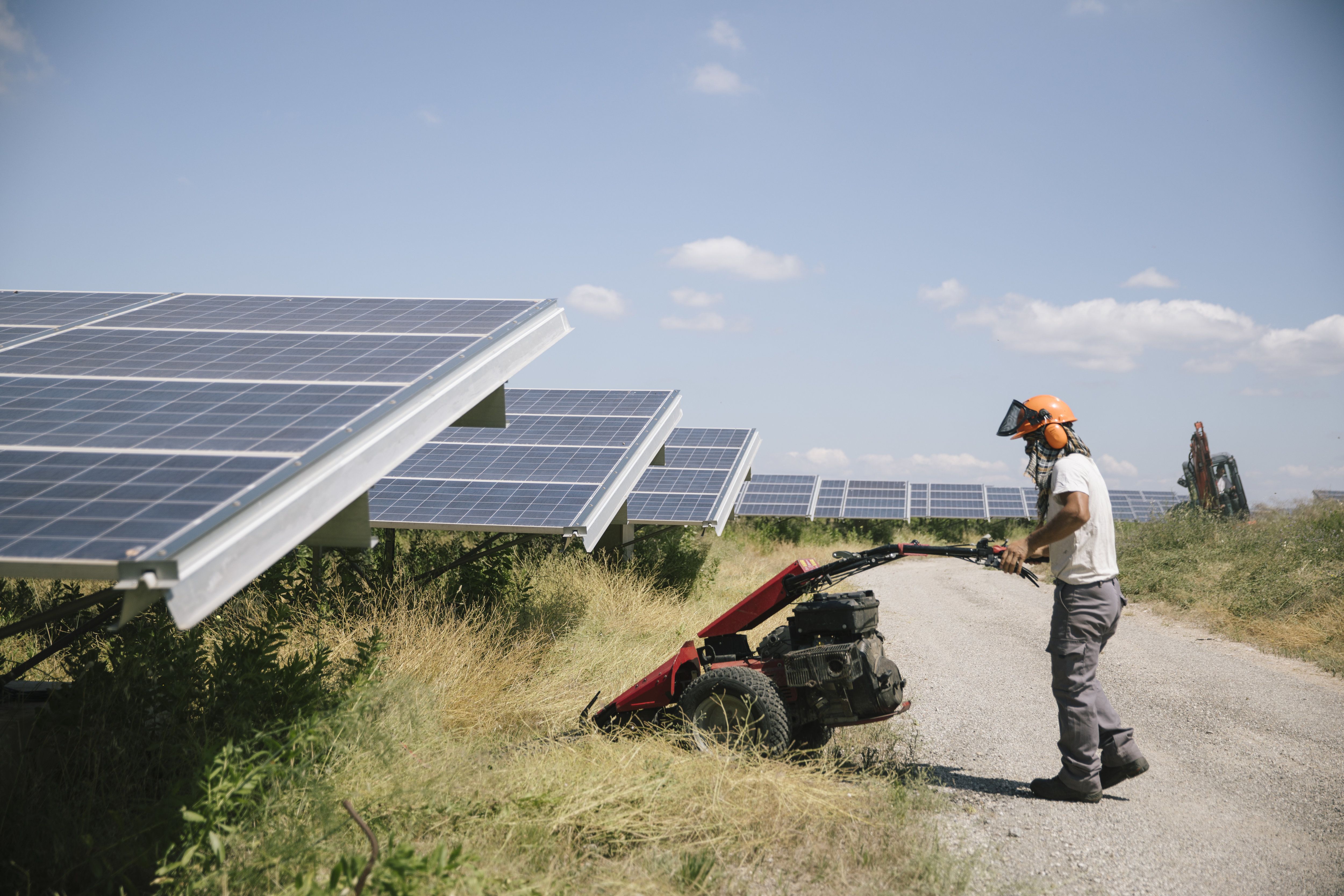 Dans les Pyrénées-Orientales, ils inventent un générateur d'énergie mobile  et solaire - Le Parisien