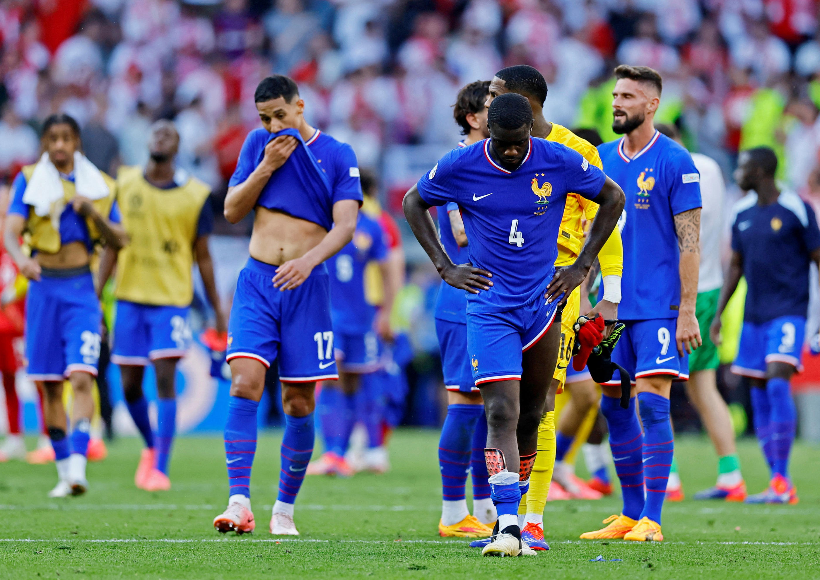 Les Bleus peuvent nourrir des regrets après le match nul concédé face aux Polonais. REUTERS/Leon Kuegeler