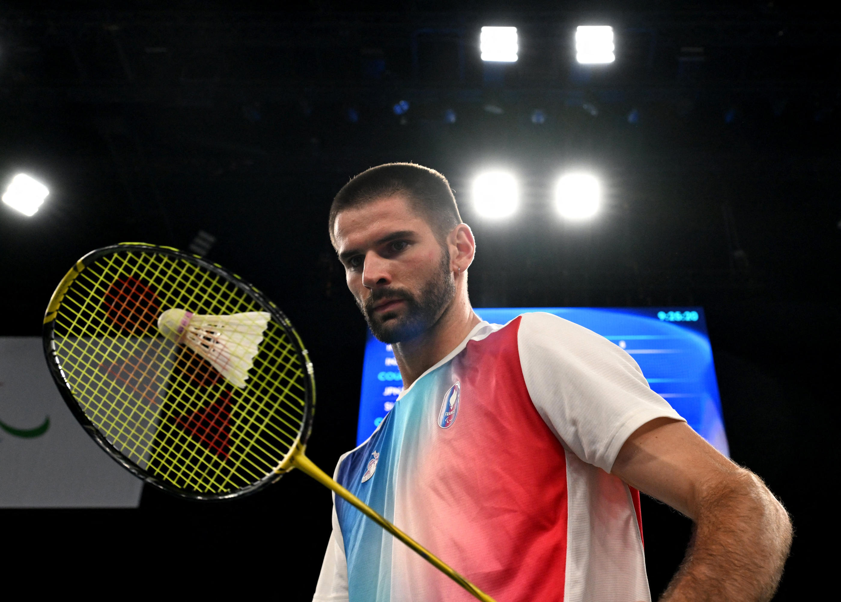 Lucas Mazur, champion paralympique de badminton à Paris, trois ans après son titre à Tokyo. REUTERS/Jennifer Lorenzini