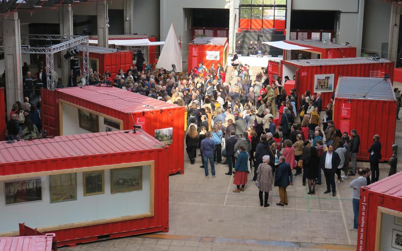 La première édition de Trésors de Banlieue, organisée au pavillon des Grésillons en 2019 et réunissant plus de 250 œuvres, avait attiré 22000 curieux. LP/Olivier Bureau