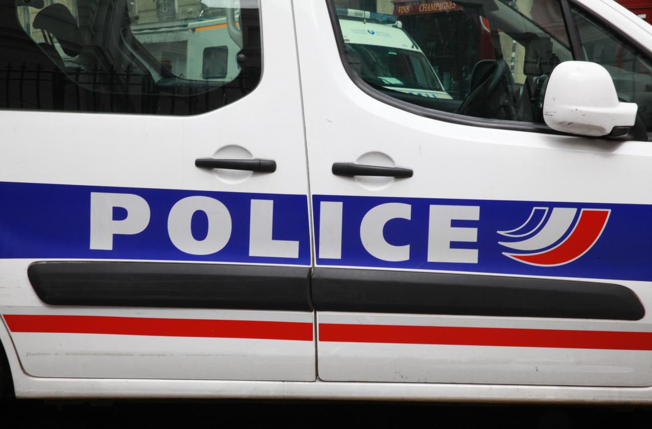 <b></b> Illustration. La police a dû utiliser une herse pour stopper le camion des voleurs. 