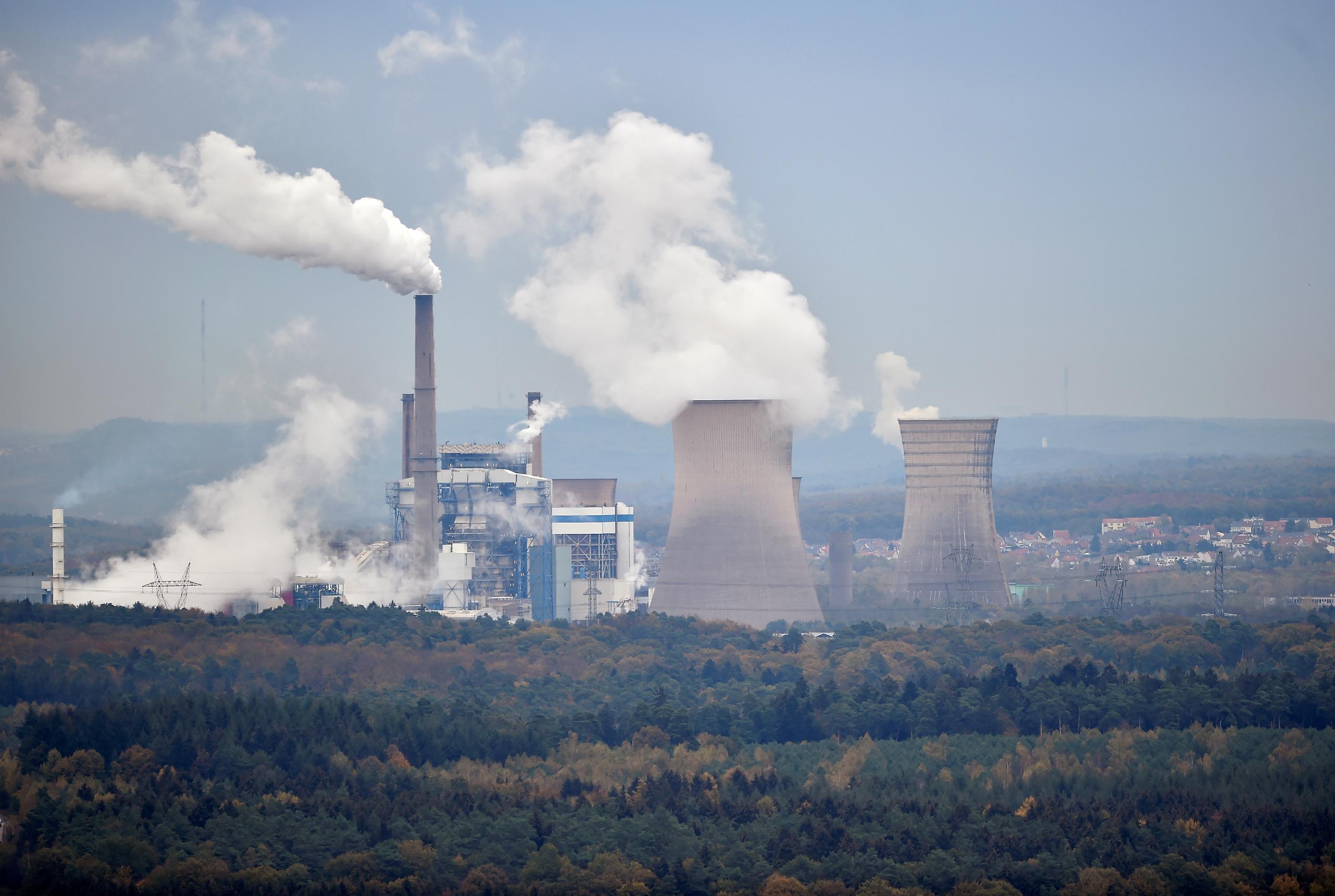 La France espère convaincre les autres pays du G7 de s’engager sur une sortie du charbon à l’horizon 2030. AFP/Jean-Christophe Verhaegen