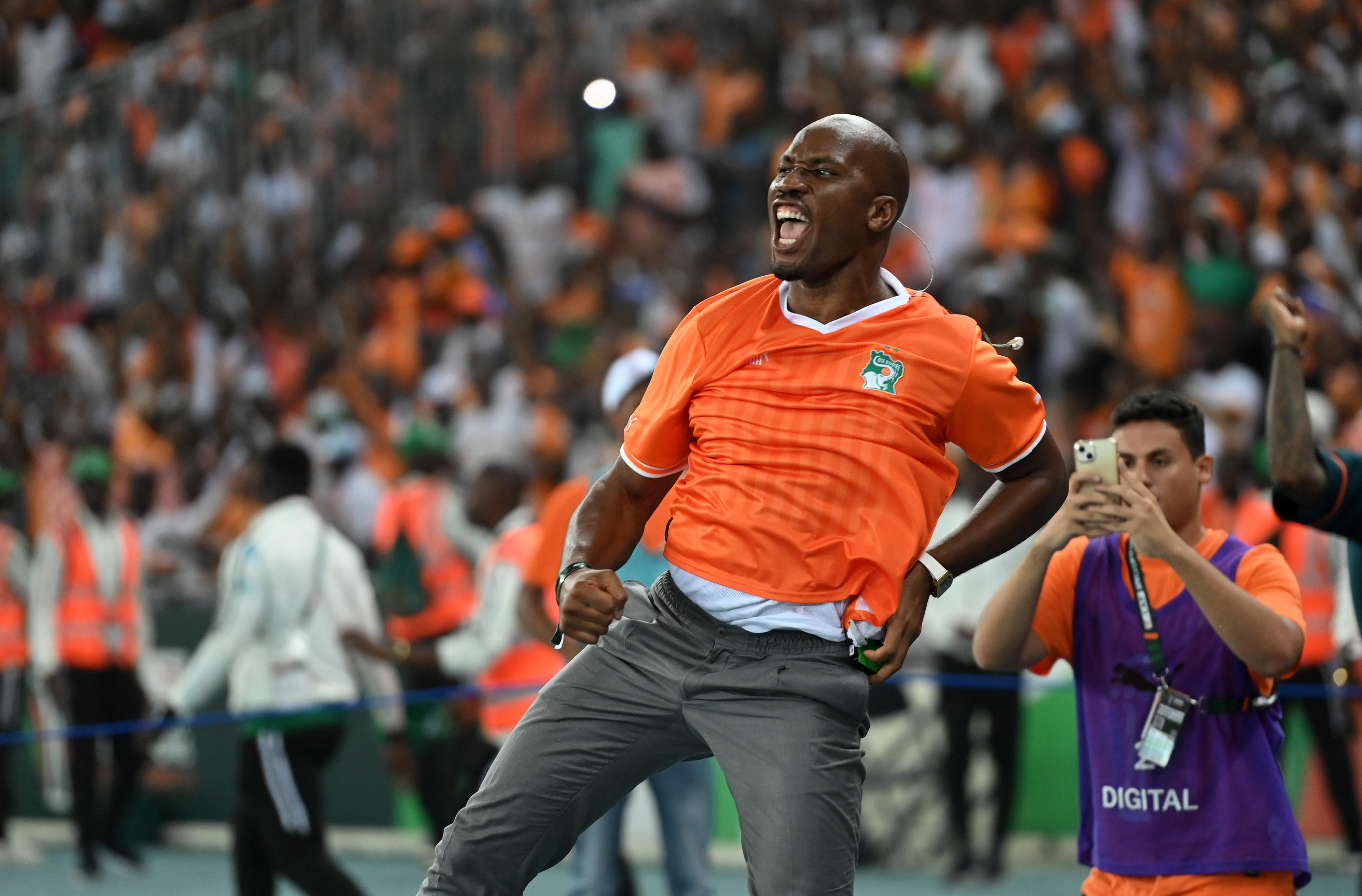 Fou de joie, Didier Drogba a fêté la qualification de la Côte d'Ivoire pour la finale de la CAN mercredi. LP/Icon Sport