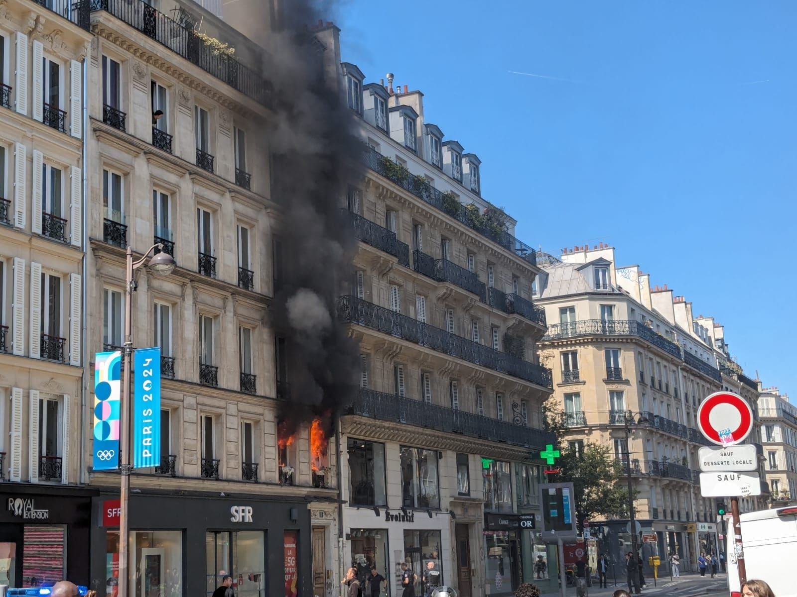 Paris, 7 juin 2024. Un incendie s'est déclaré au premier étage d'un immeuble situé au 11, rue de Rivoli. LP/Aubin Laratte