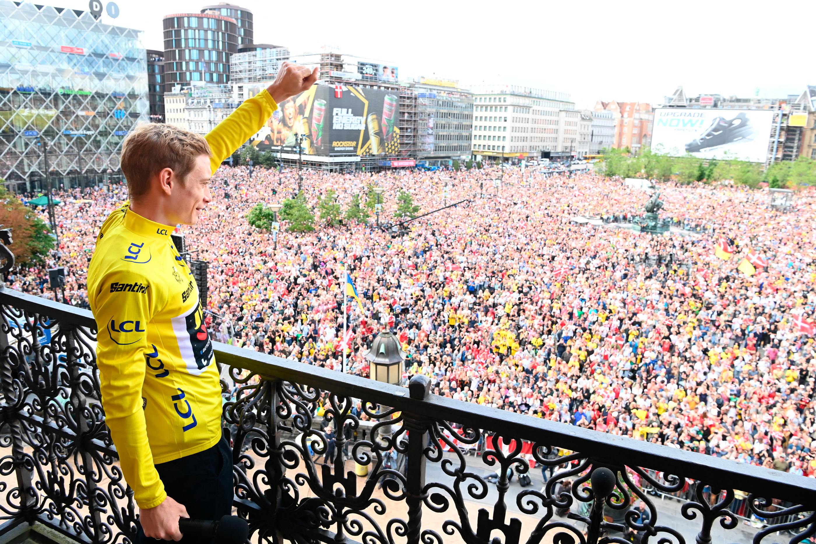 Vainqueur du Tour de France 2023, Jonas Vingegaard a reçu un accueil triomphal à Copenhague. (Photo Icon sport)
