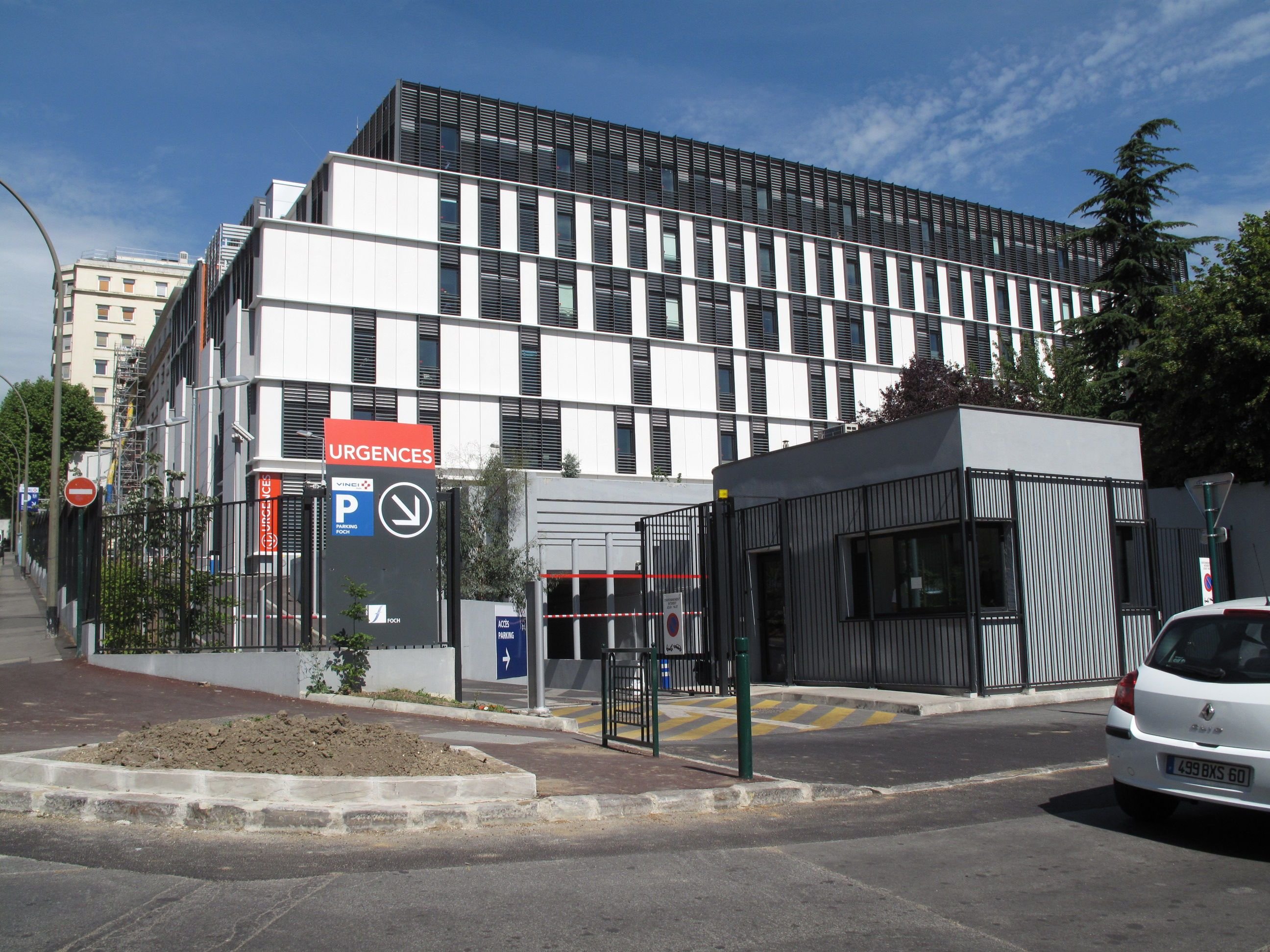 Suresnes, hôpital Foch. Un incendie a touché le sas des urgences ce mercredi 3 juillet. LP/F.H.