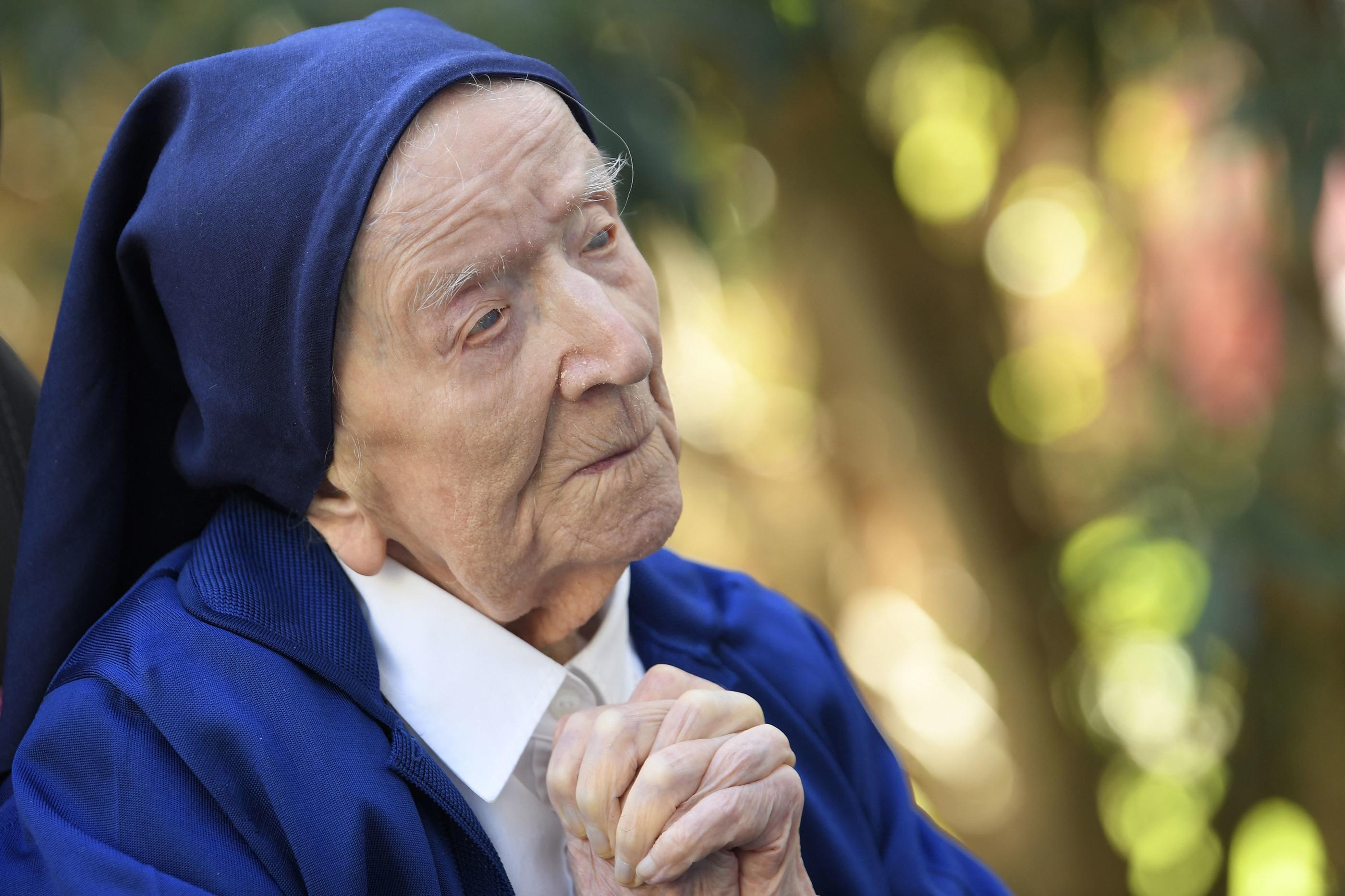 Mort de sœur André à 118 ans : qui est la nouvelle doyenne des Français ? -  Le Parisien