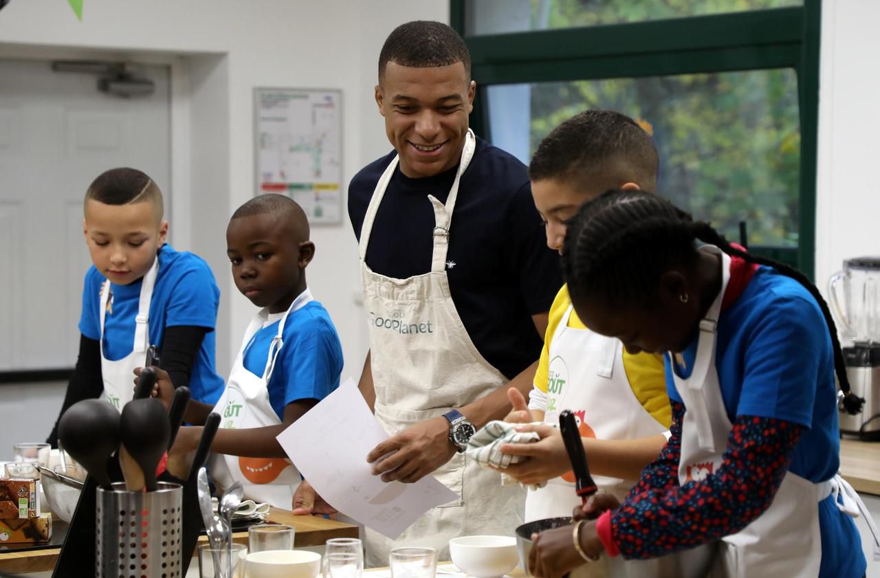 Quand Kylian Mbappé aide les enfants à surveiller leur alimentation - Le Parisien