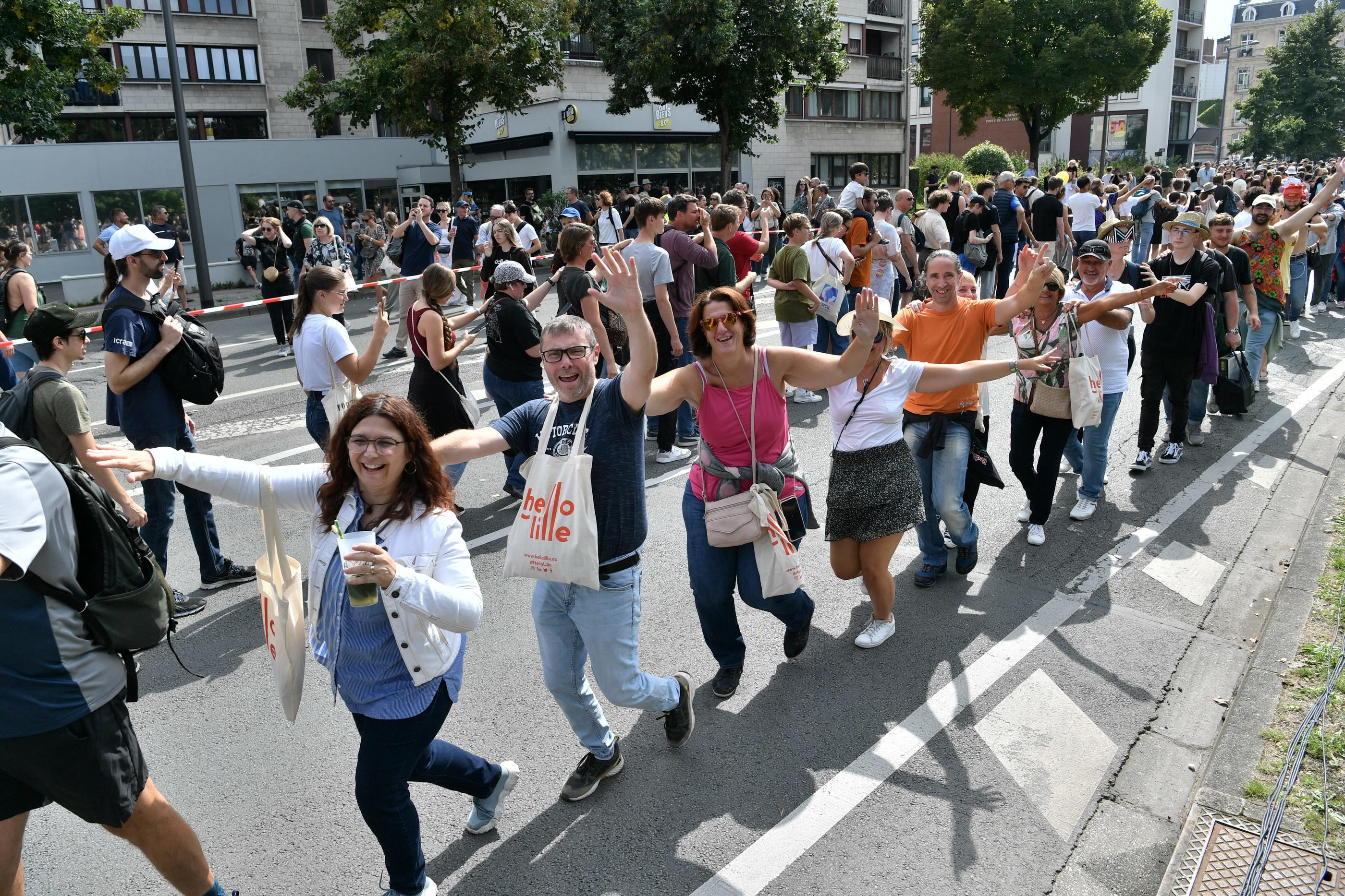 Près de cinquante ans après son apparition, « la Chenille » (ici lors du record à Lille avec 4623 participants, le 2 septembre 2023) plaît toujours autant. La Voix du Nord/Pascal Bonnière/ MaxPPP