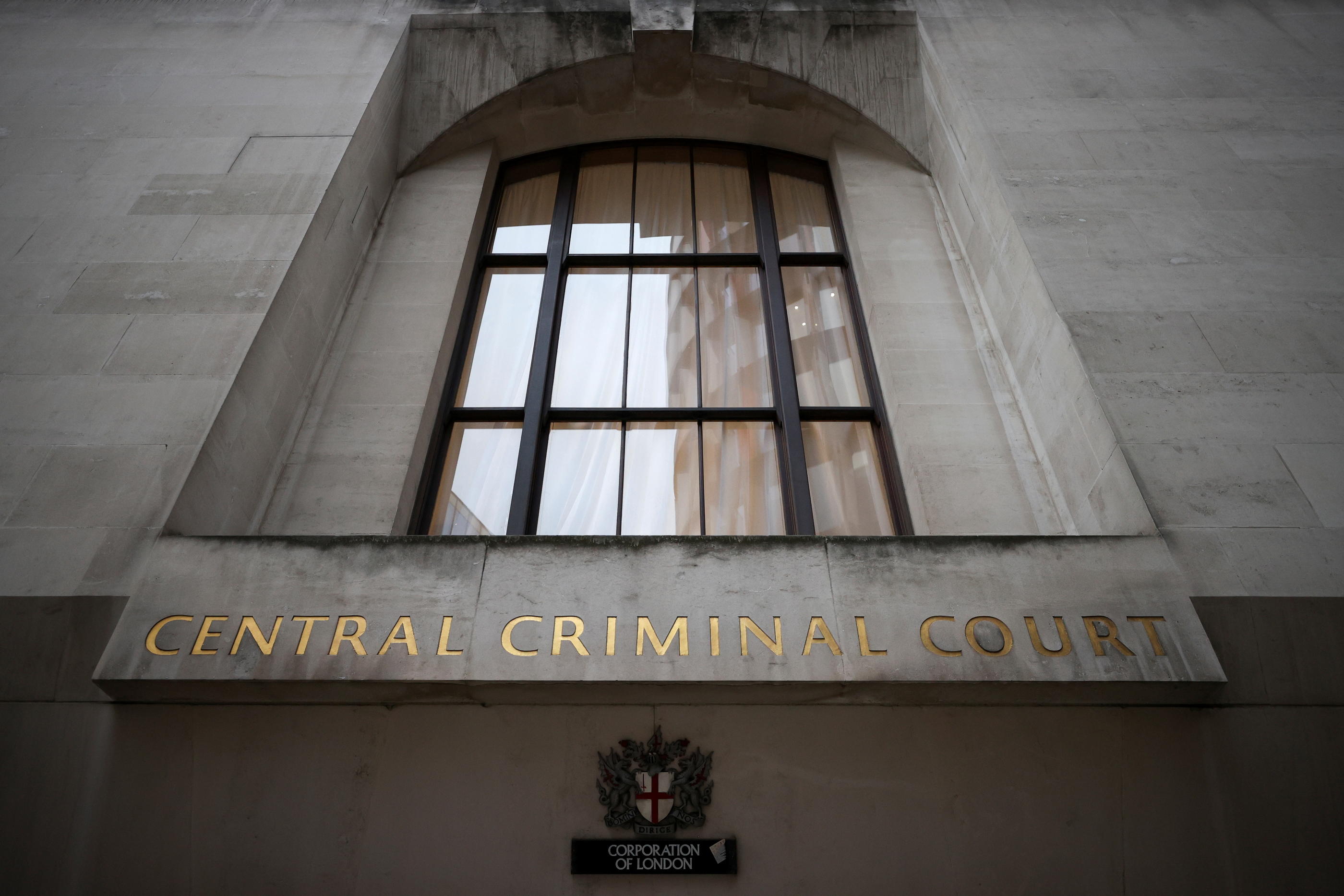 La Cour criminelle de Justice de Londres statuera sur la peine de Marius Gustavson, qui a reconnu avoir causé des lésions corporelles graves à plusieurs hommes. REUTERS/Hannah McKay