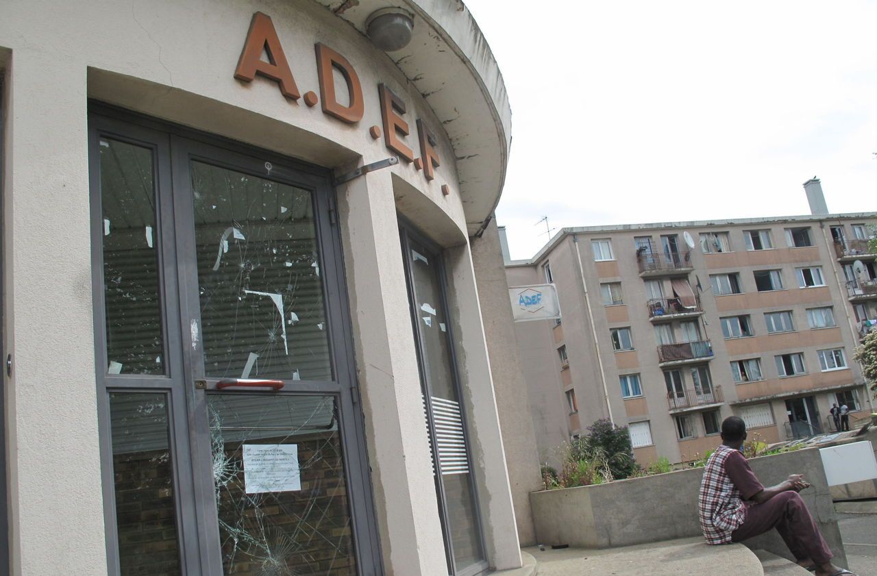 <b></b> Thiais. Deux agents de sécurité ont été frappés au visage avec un cutter alors qu’ils tentaient de déloger des squatters du centre ADEF.