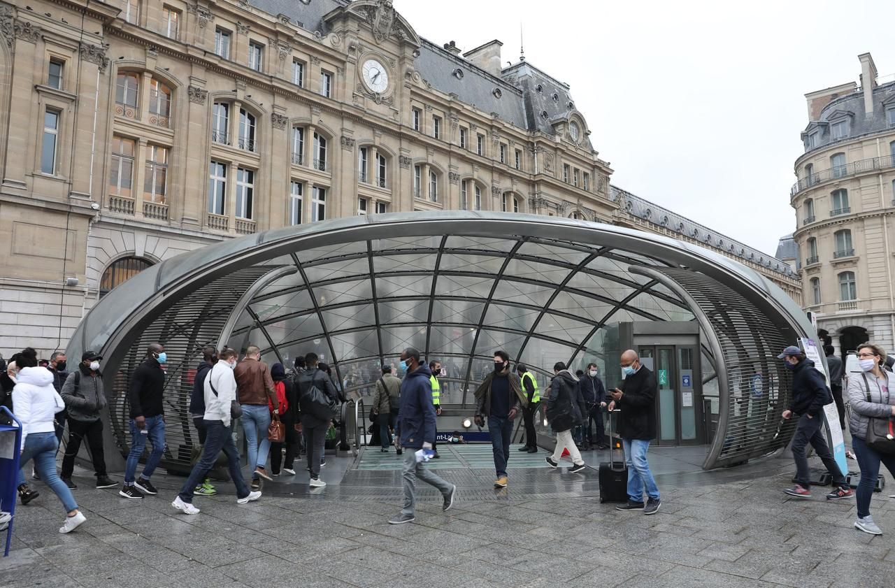 Paris: a man bangs his head against a wall and accuses the police of violence