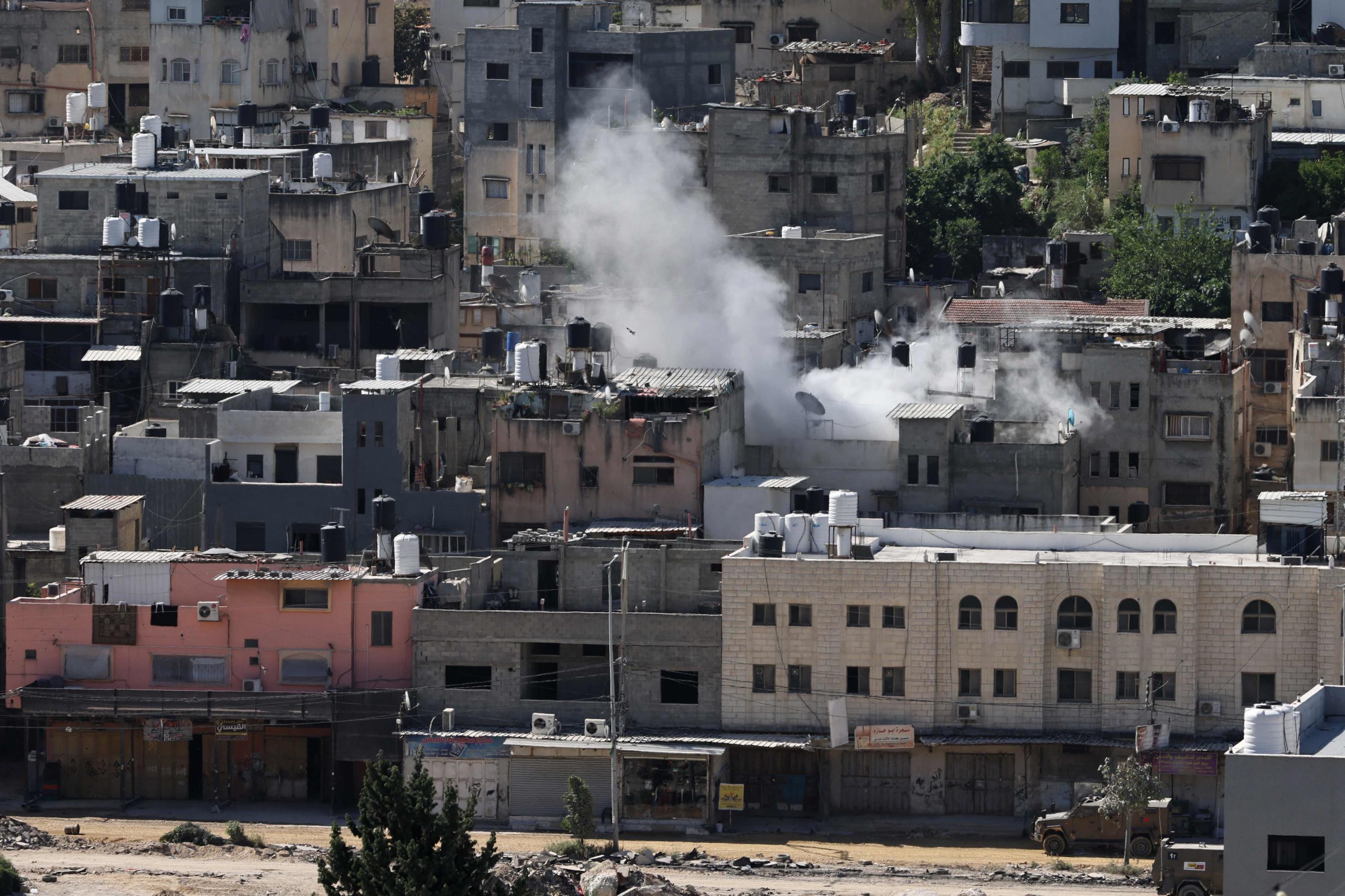 Des tirs et des explosions ont été entendus samedi dans le camp de Nour Shams, au nord de la Cisjordanie. AFP/Zain JAAFAR