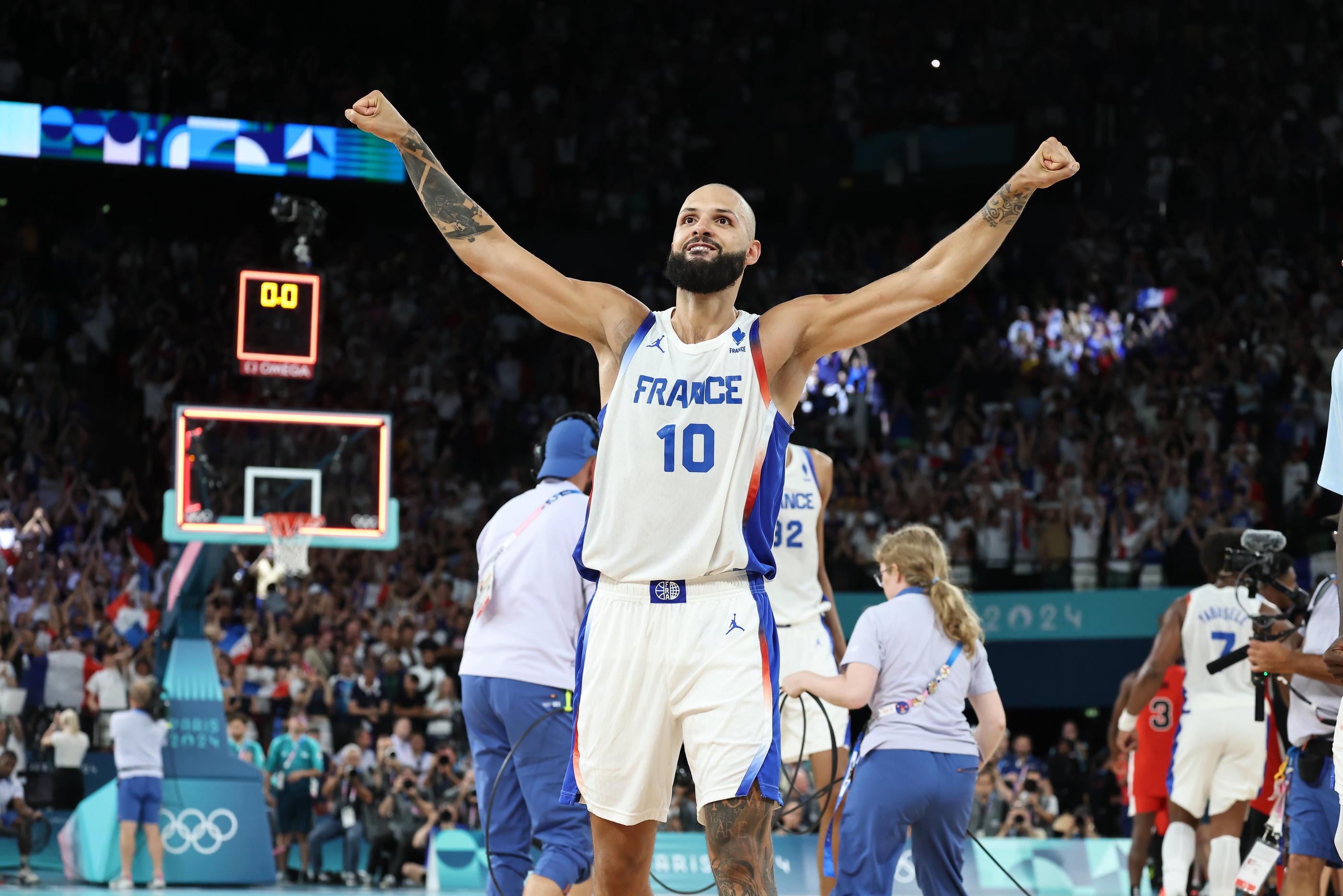 L'équipe de France de basket s'est qualifiée avec brio pour le dernier carré des JO grâce à un succès acquis aux dépens du Canada (LP/Fred Dugit).