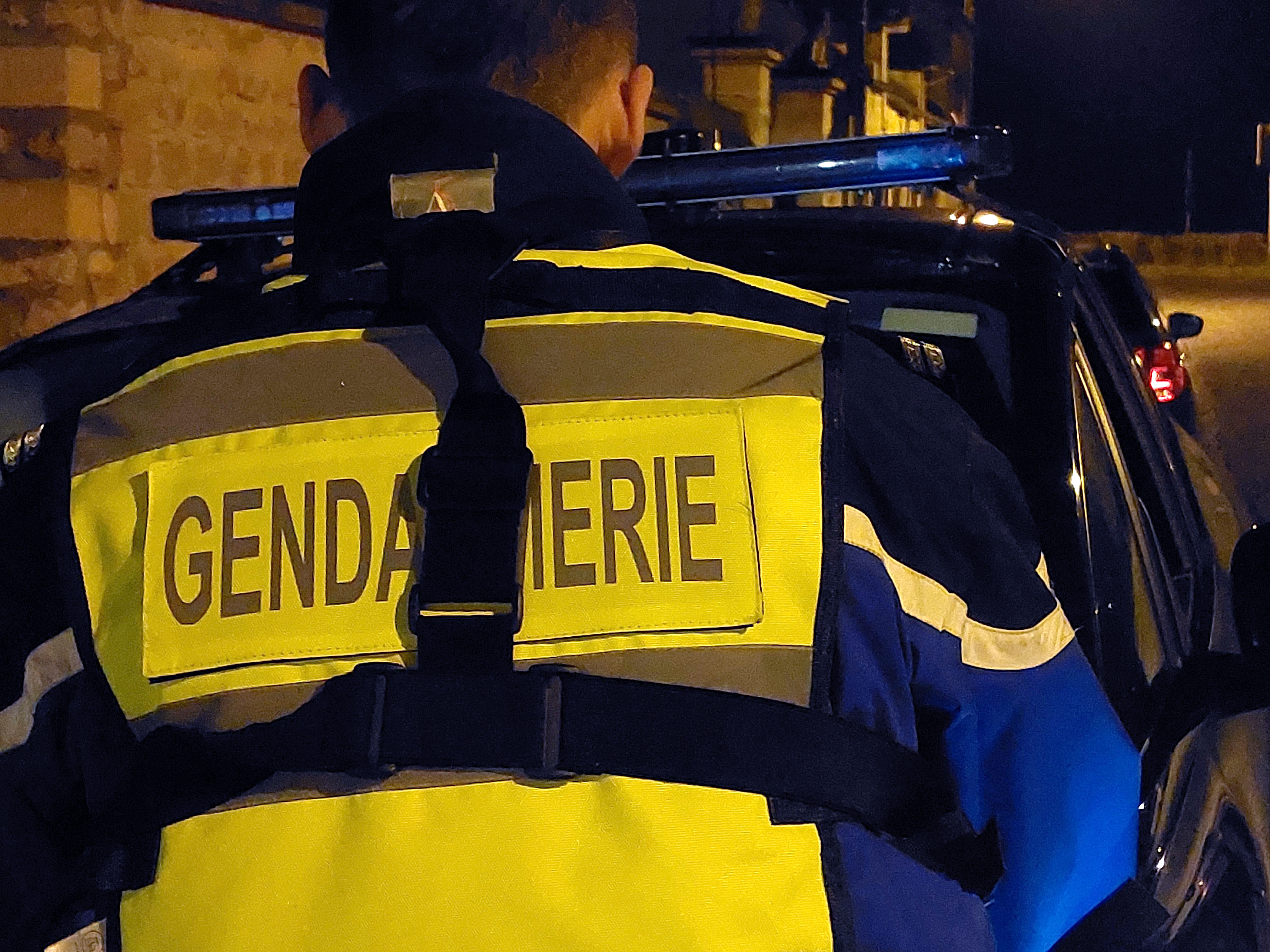 L'un des gendarmes s'est vu prescrire cinq jours d’ITT après avoir reçu du carburant dans les yeux. (Illustration) LP/Simon Gourru