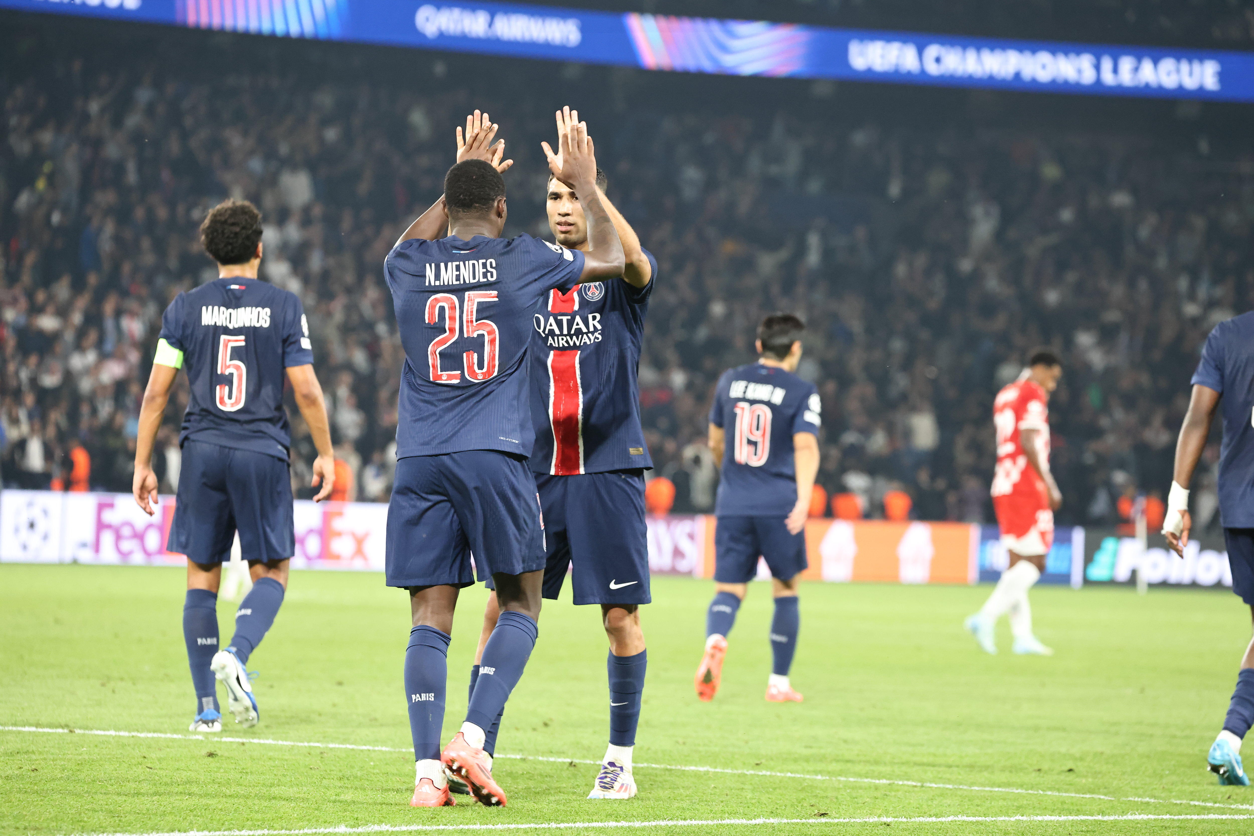 Les deux latéraux Mendes et Hakimi ont réalisé un bon match contre les Espagnols de Gérone. LP/Fred Dugit