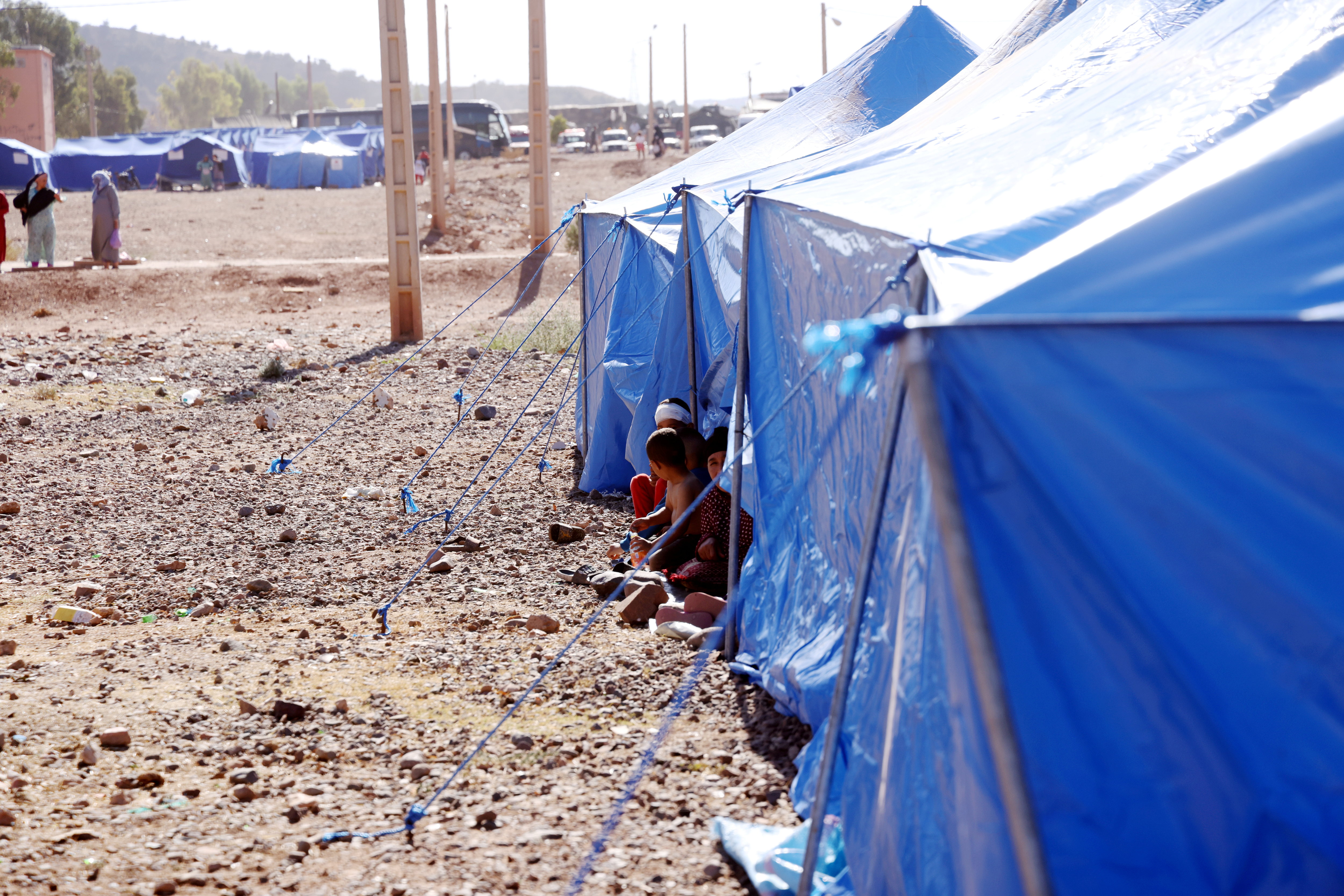 Dans le village de montagne de Talat N'Yaaqoub, un village de tentes se monte pour accueillir les réfugiés. LP/Jean-Baptiste Quentin