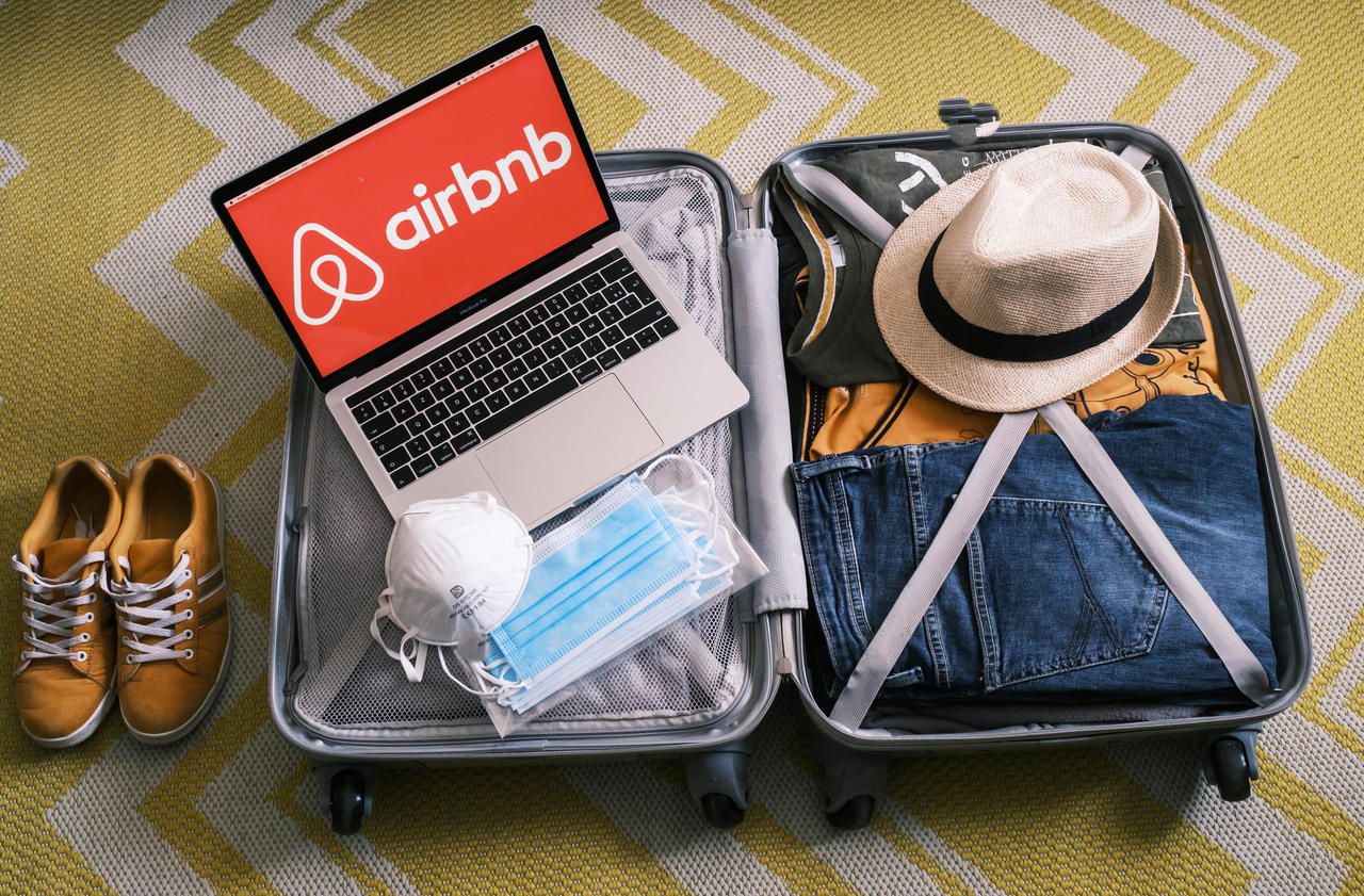 <b></b> La chute des réservations sur Airbnb a plongé jusqu’à -98% fin mars.
