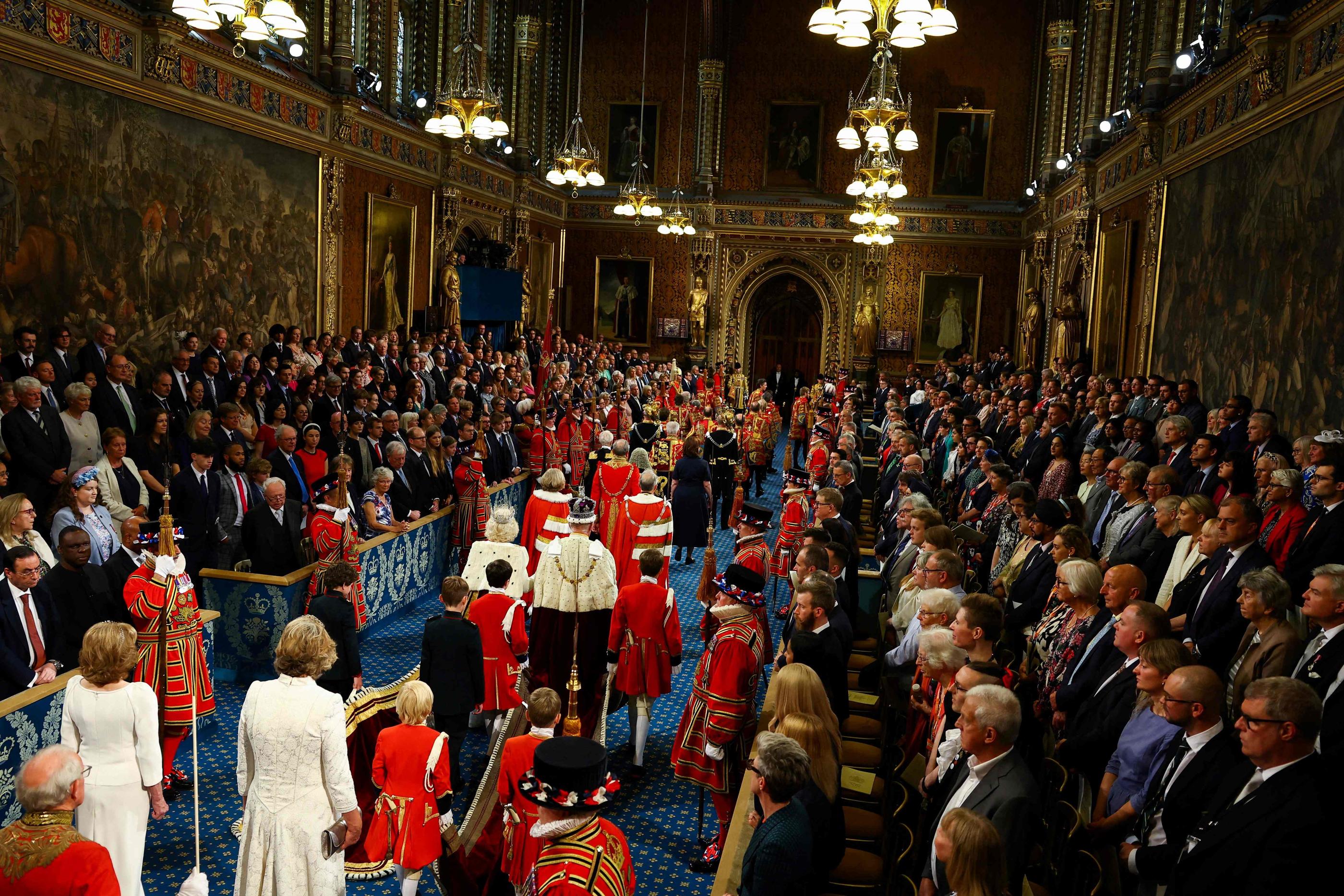 Le roi Charles III et la reine Camilla au Palais de Westminster ce mercredi. AFP/Hannah McKay