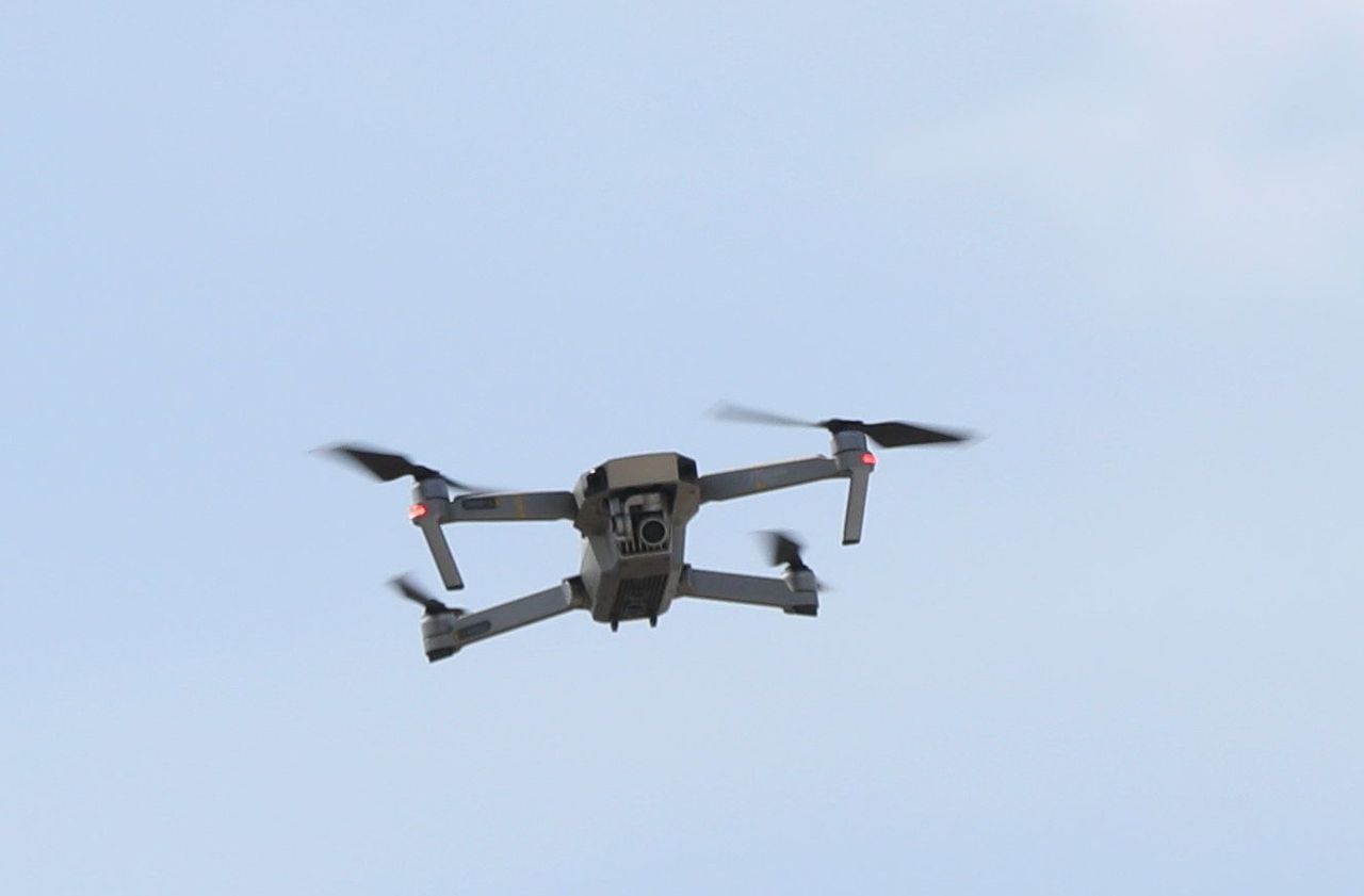 Les drones utilisés lors de l'étape de Paris-Nice, ce mardi, ont fourni des images spectaculaires. Mais leur faible autonomie limite de leur utilisation. (Illustration) LP/Guillaume Georges