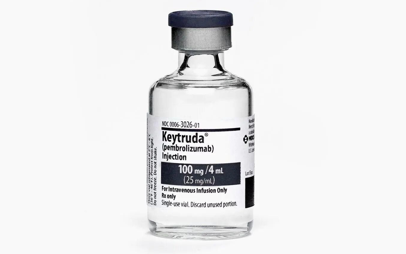 Le laboratoire américain Merck-MSD, qui fabrique et commercialise le Keytruda, un médicament anticancéreux, dans le monde entier, vend, en France, 2 400 euros chaque flacon de 4 ml. (Illustration) DR