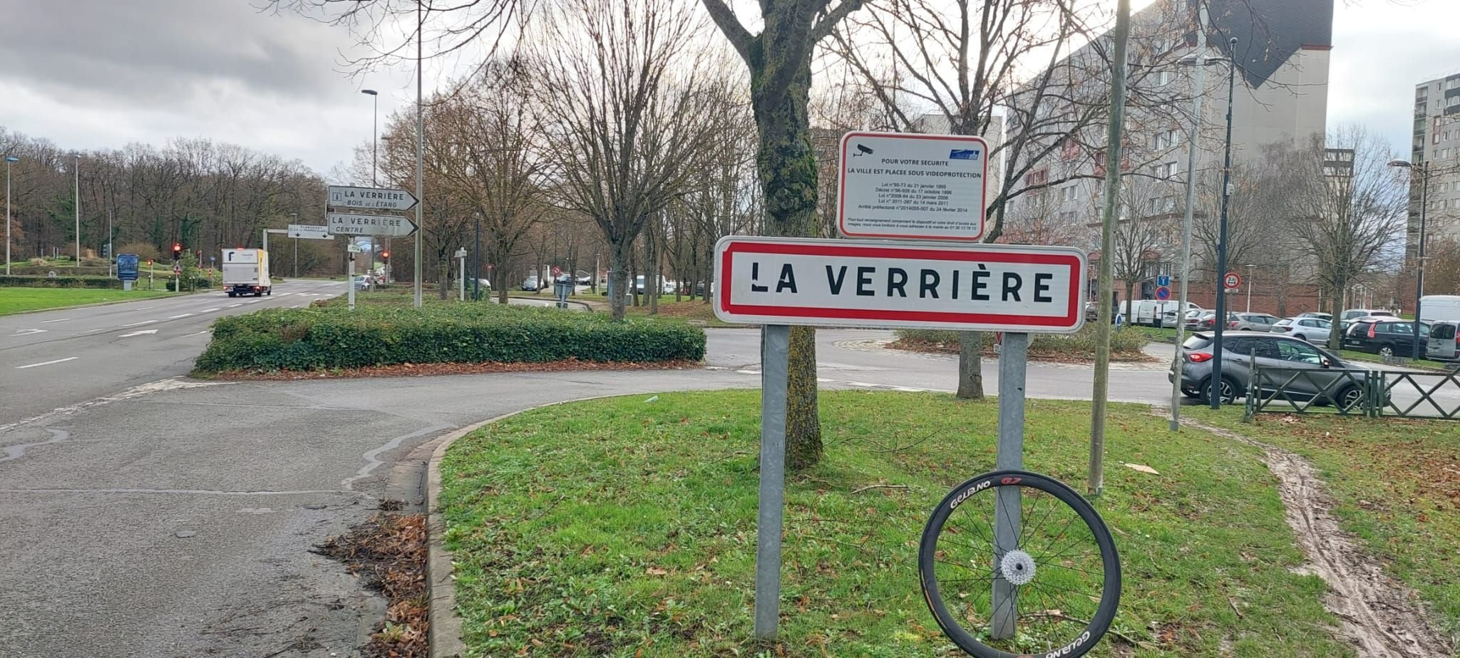 La Verrière (Yvelines), le 5 janvier. C'est au niveau du bois de l'Etang que l'arrivée de la première étape du Paris-Nice 2023 sera jugée, le 5 mars. LP/Stéphane Corby