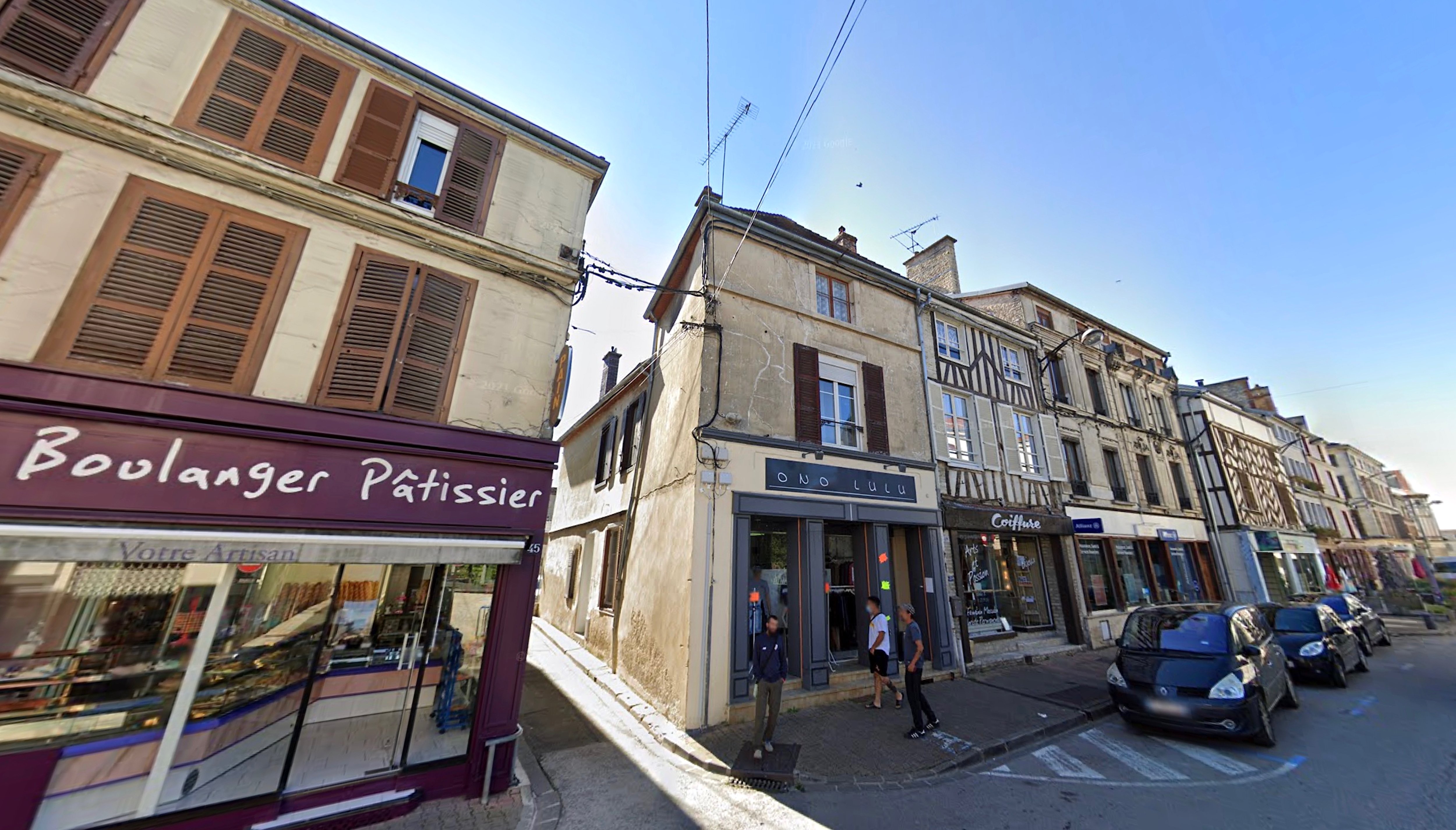 À Bar-sur-Aube, environ 150 logements sont vacants. La mairie, via une nouvelle taxe, espère convaincre les propriétaires de les remettre sur le marché de la location pour dynamiser le centre-ville. Capture d’écran Google Street View