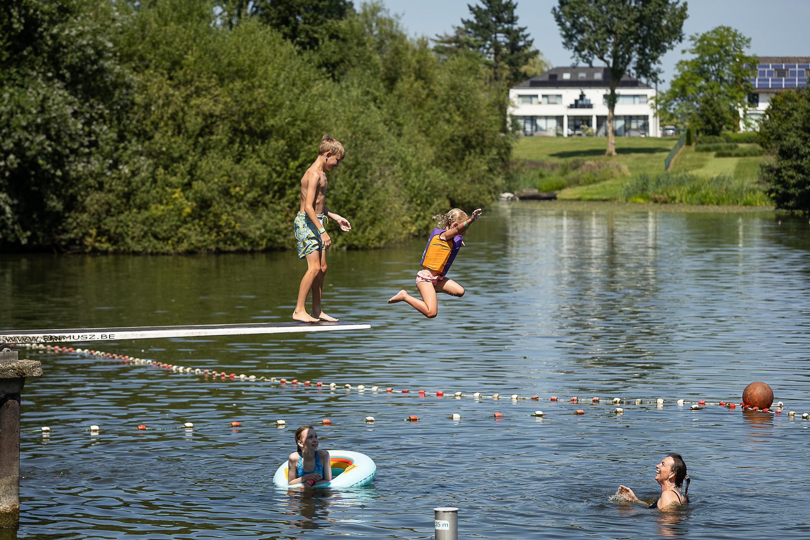 Avec la météo fraîche et les JO, les vacanciers ont boudé la France en juillet, mais les spécialistes espèrent tout de même dépasser les 100 millions de visiteurs étrangers cette année. Icon Sport/Belga /James Arthur Gekiere