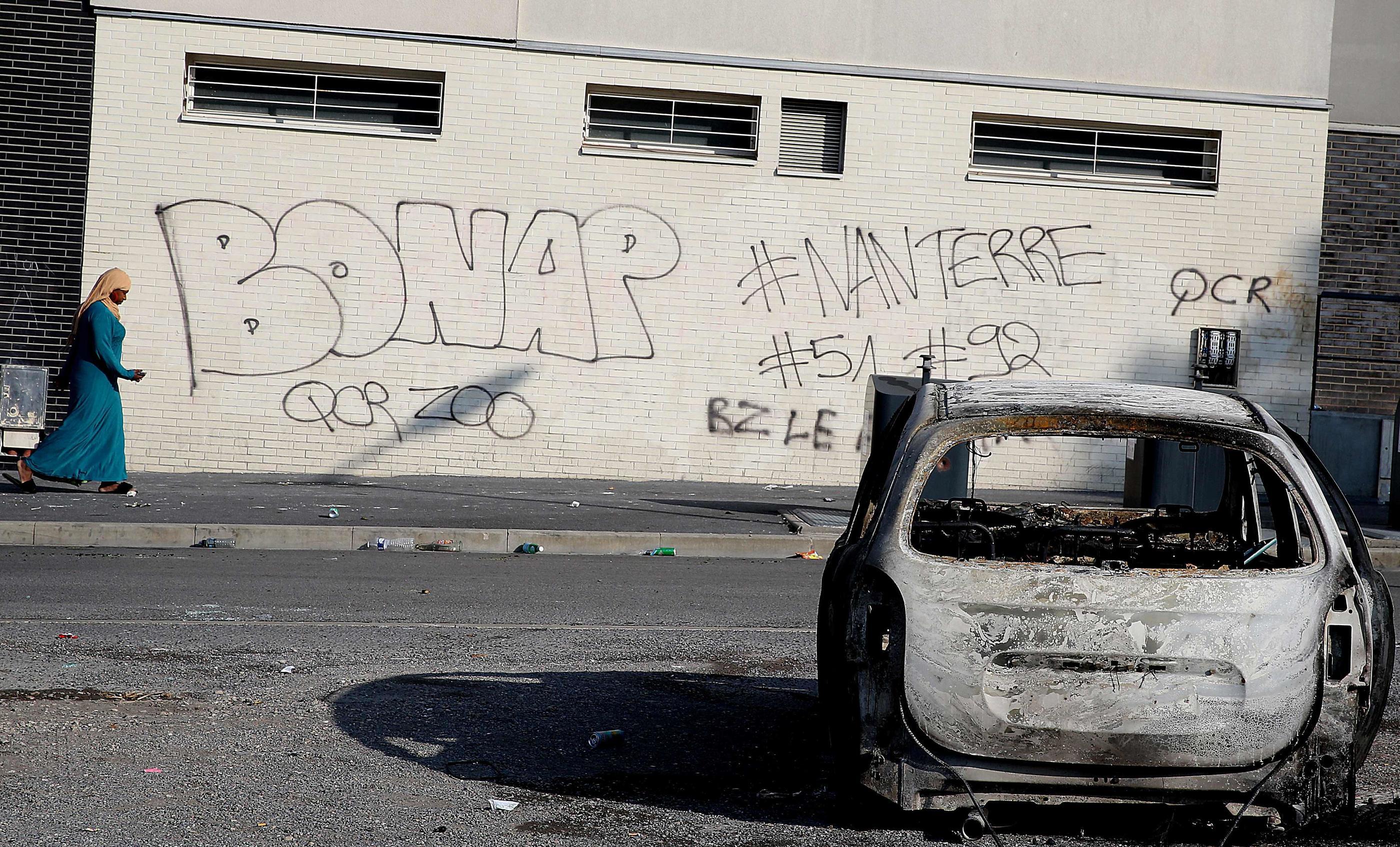 Reims (Marne), le 30 juin 2023. Le quartier Croix-Rouge a été le théâtre de feux de voitures. AFP/François Nascimbeni