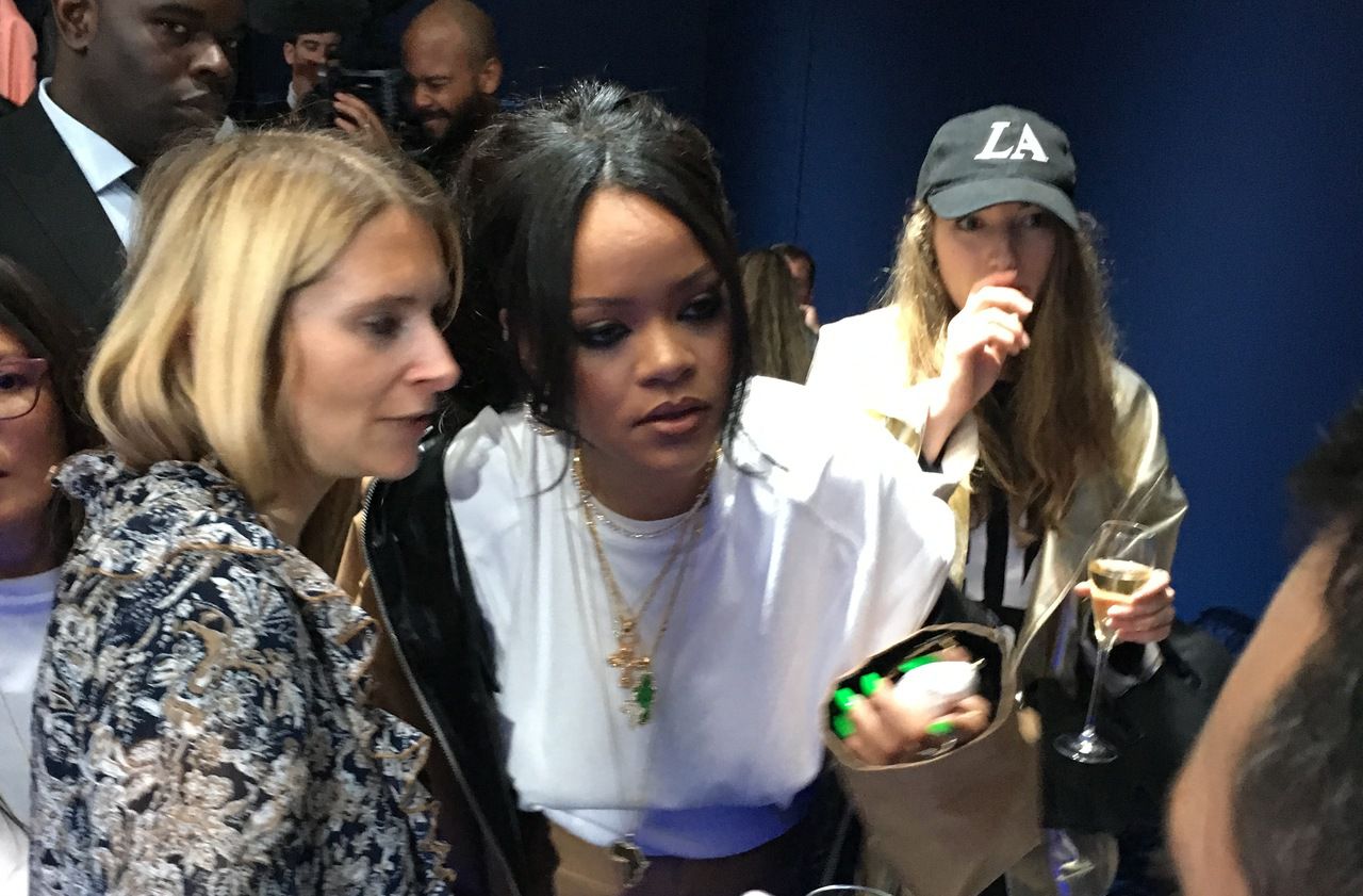 <b></b> Rihanna au pop-up store Fenty, le 23 mai. 