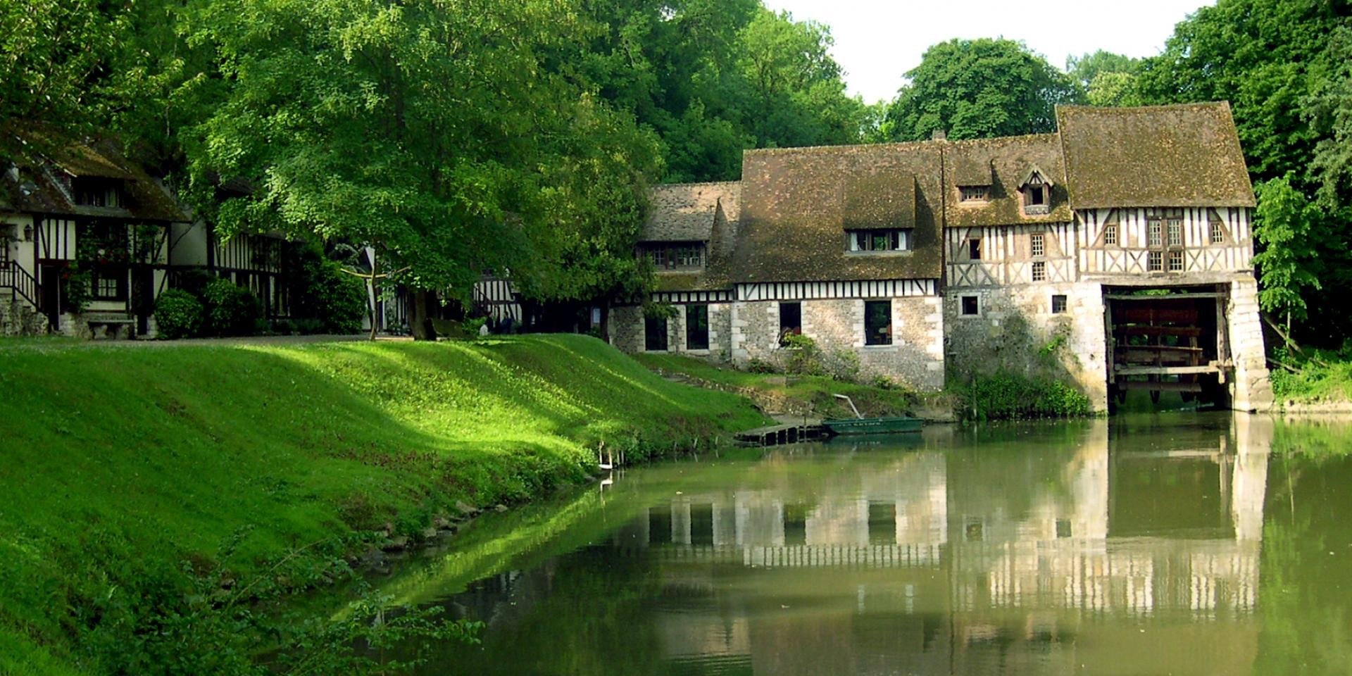 Le Moulin d'Andé (Eure) propose un grand week-end artistique, champêtre et festif dès le vendredi soir, à l'occasion de ces Journées européennes du patrimoine 2024. ©Office de tourisme Seine-Eure