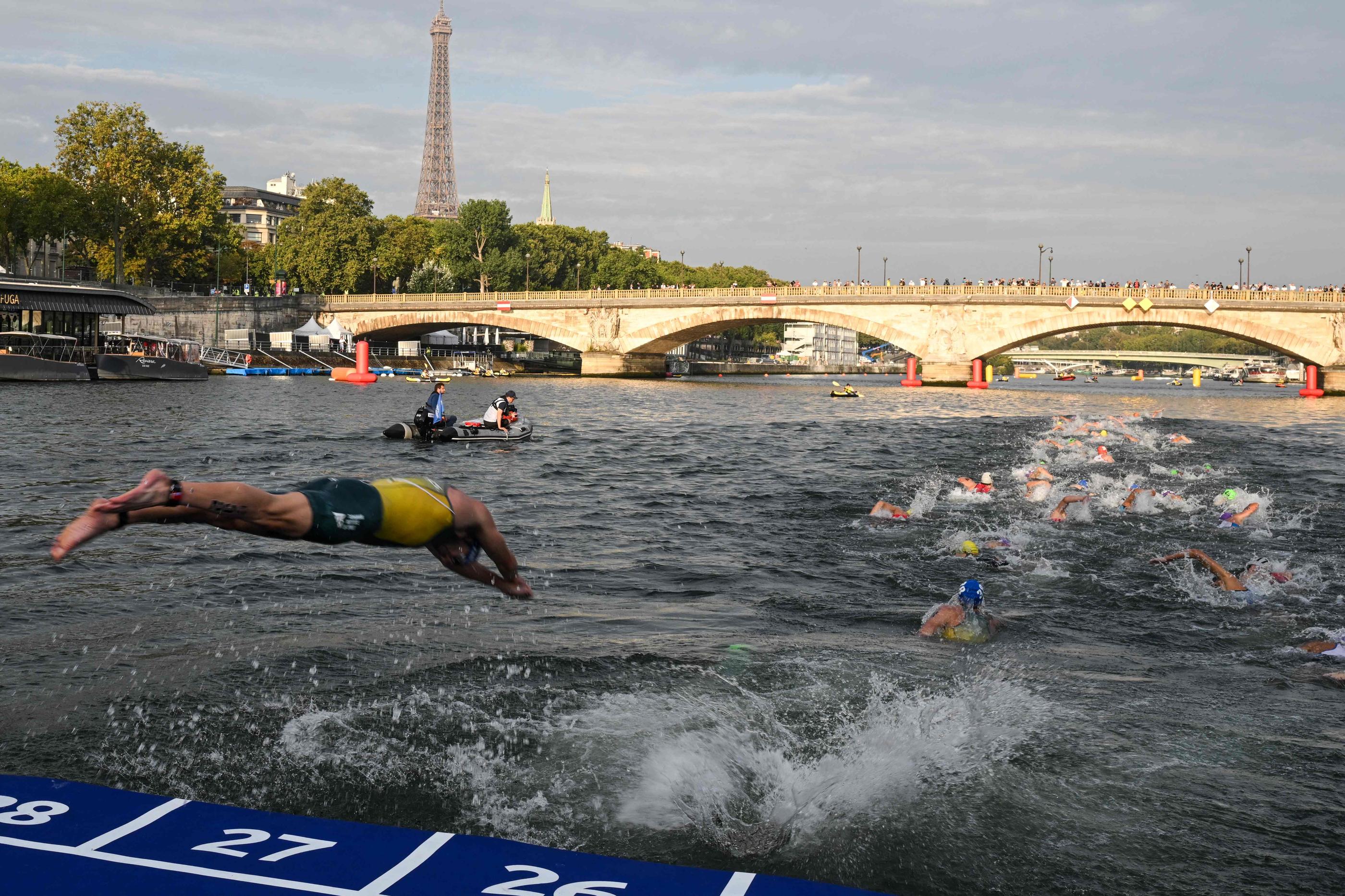 L'eau de la Seine est toujours, ce lundi matin, impropre à la baignade. AFP/Bertrand Guay