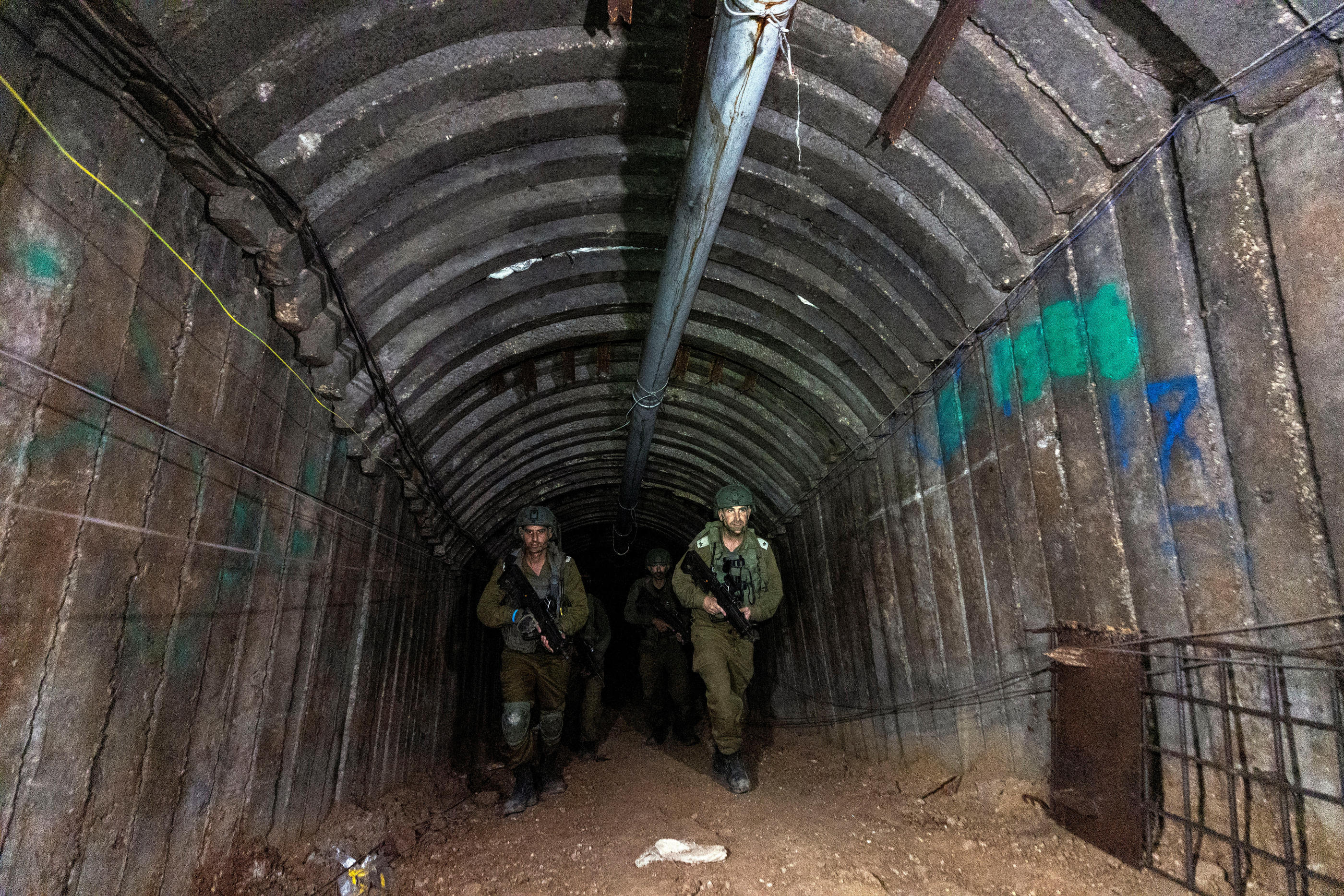 Les quatre corps ont été retrouvés dans des tunnels à Gaza alors que l'armée israélienne menait une opération spéciale de nuit. REUTERS/Amir Cohen