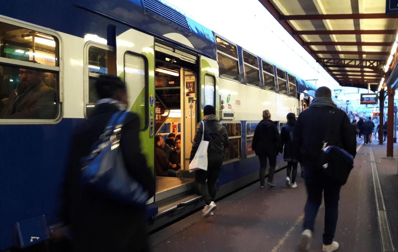 Melun, décembre 2019. La ponctualité de la ligne R est un des points noirs du réseau ferré d’Ile-de-France. LP / Pascal De Souza