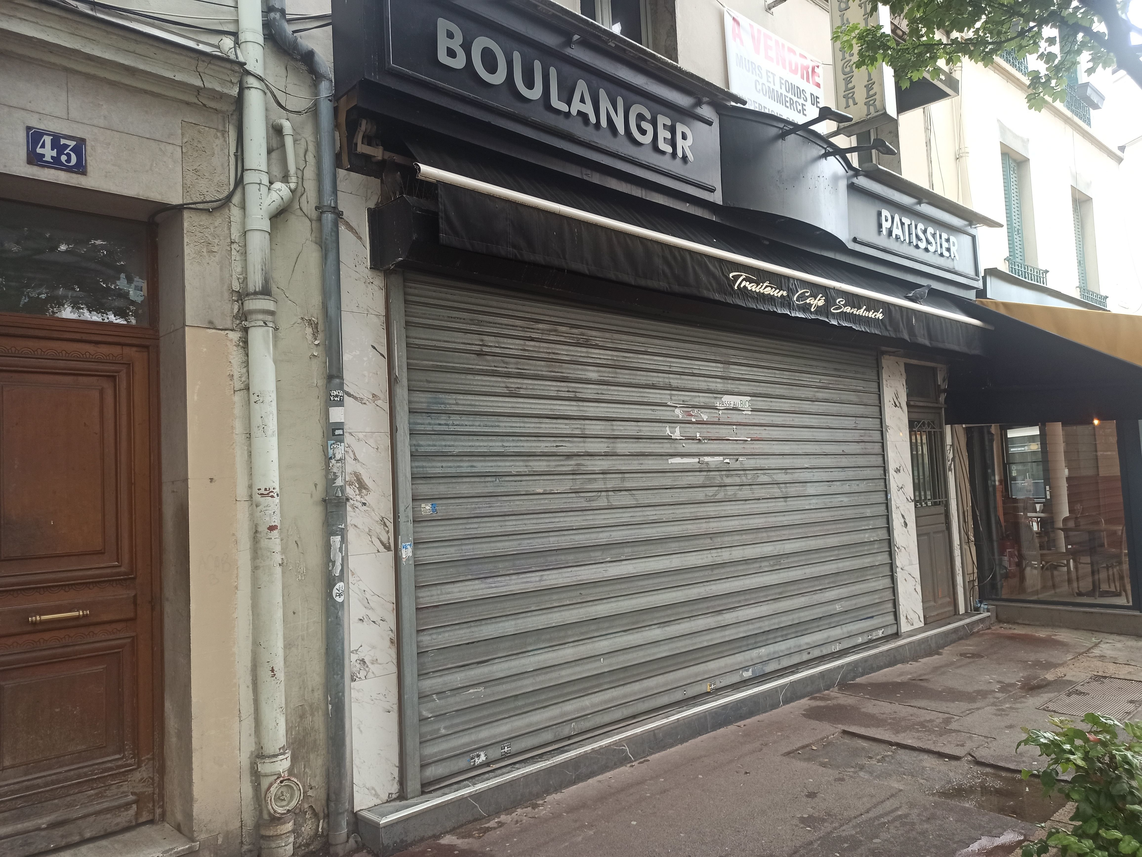 Saint-Ouen (Seine-Saint-Denis). Certains commerces ne se remettent pas des contrôles d'hygiène réalisés par la direction départementale de la protection de la population et ferment définitivement. D'autres ne retrouvent pas leur clientèle d'avant. LP/Q.C.