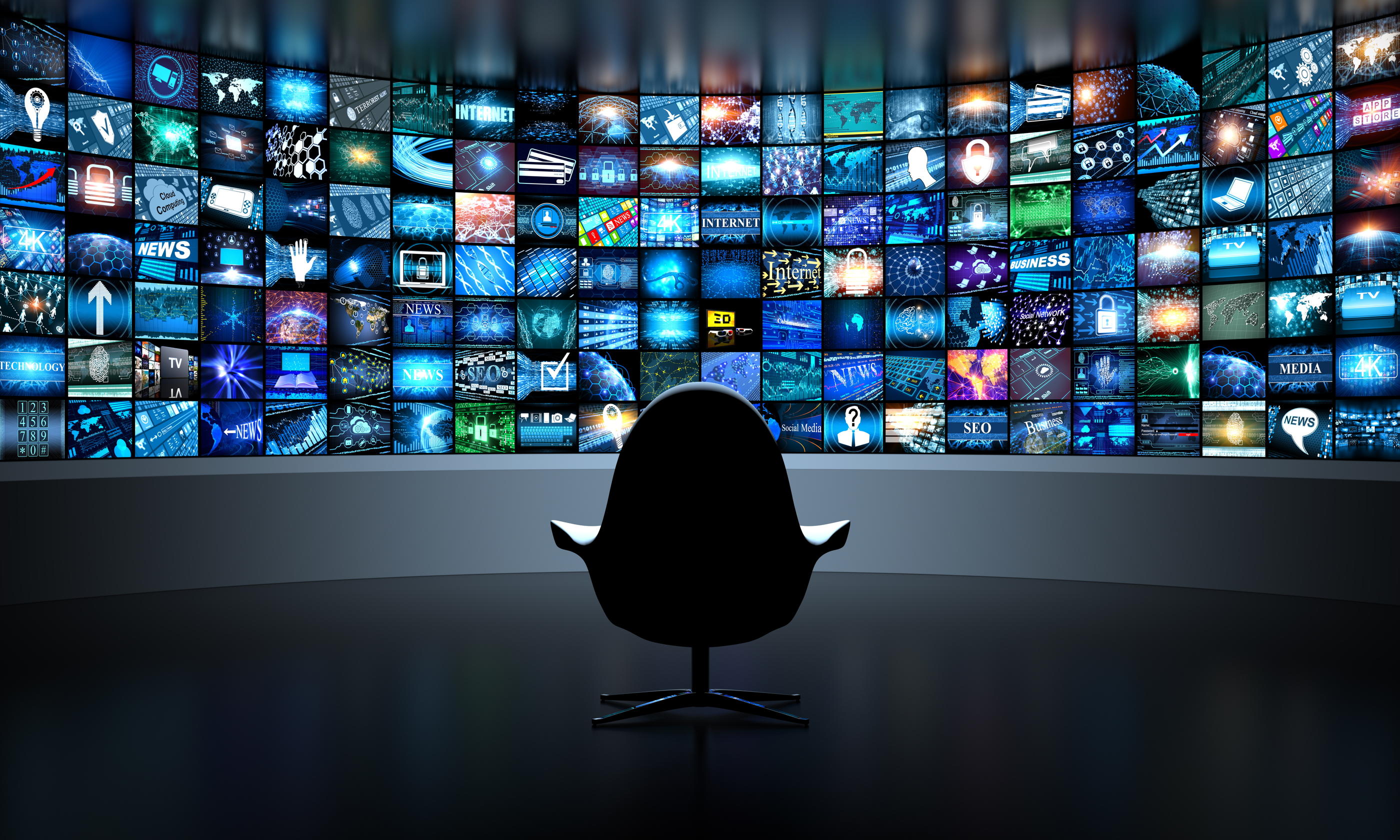 Programmes, choix des animateurs... pourquoi les chaînes sont accros aux panels