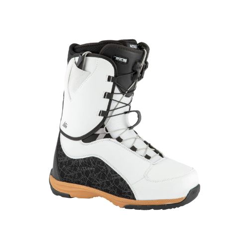 Comment choisir des boots de snowboard pour femme ? - Le Parisien