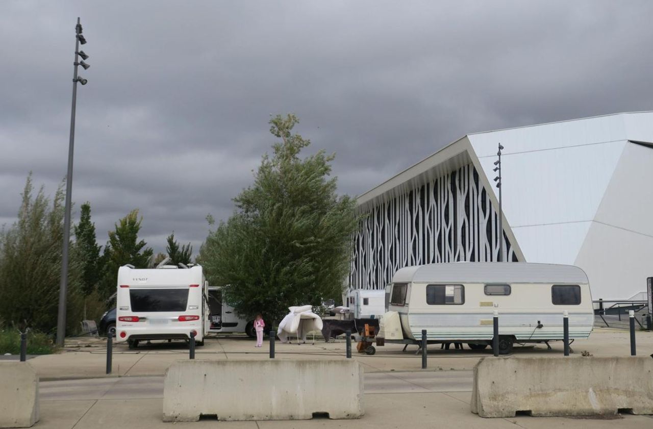 <b></b> Cergy-Pontoise (Val-d’Oise). Régulièrement, des caravanes s’installent sur des terrains, faute d’aires d’accueil en nombre suffisant (Archives).