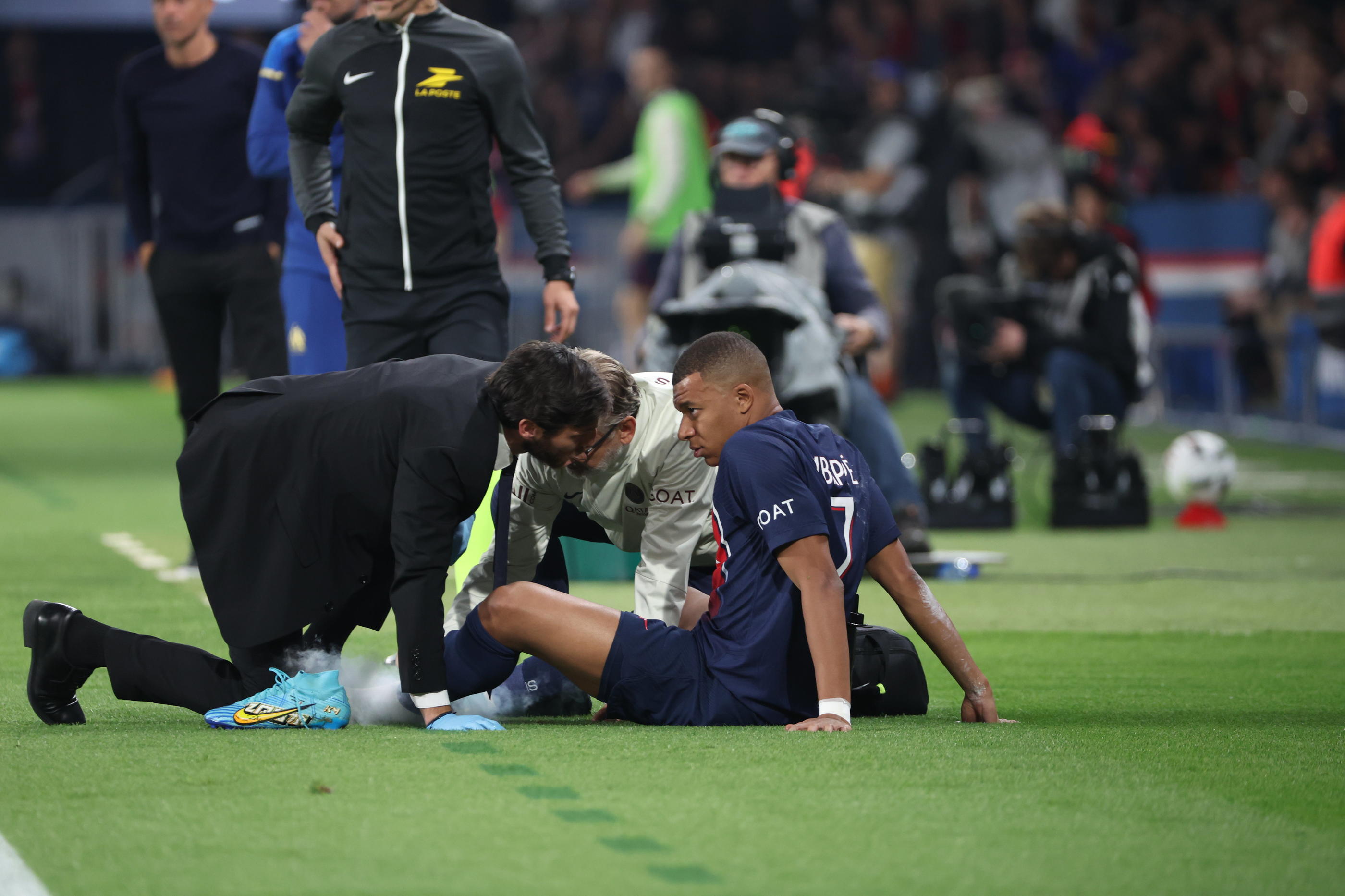 L'état de la cheville gauche de Kylian Mbappé n'inquiète pas le staff médical et le joueur. LP/Arnaud Journois