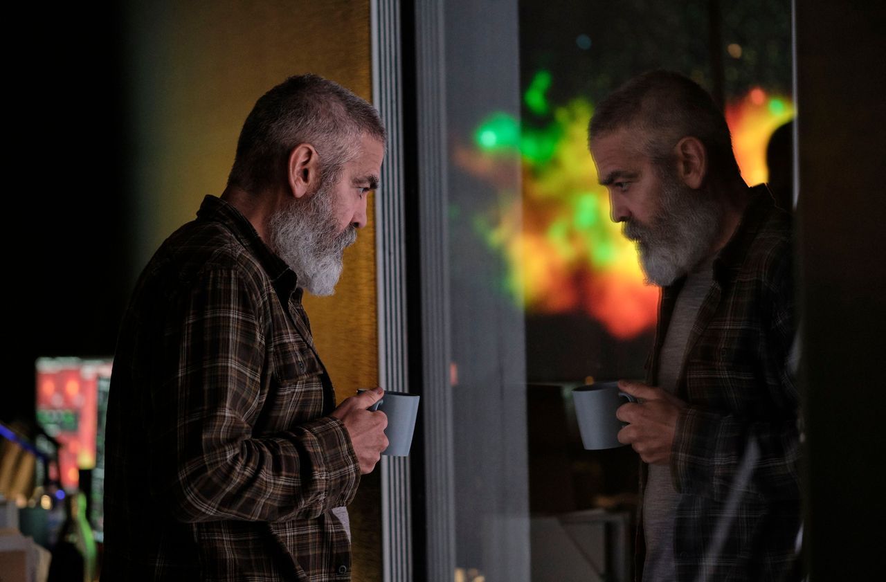 «Minuit dans l'univers» : George Clooney et la fin du monde