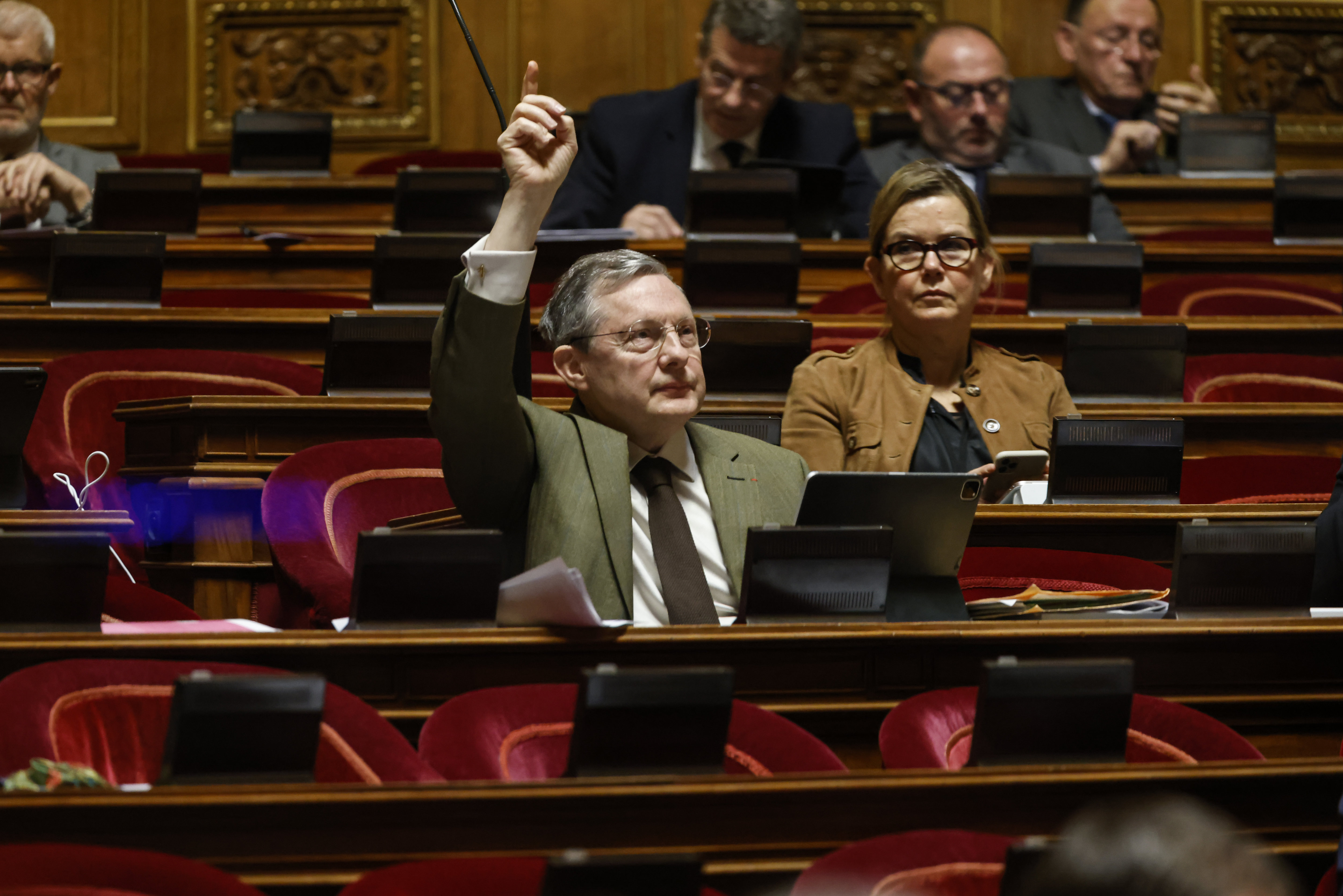 Le sénateur LR Philippe Bas, ici en mars 2023, ne souhaite pas que son groupe, majoritaire dans la Chambre haute, adopte le texte voté par l'Assemblée. LP/Olivier Corsan